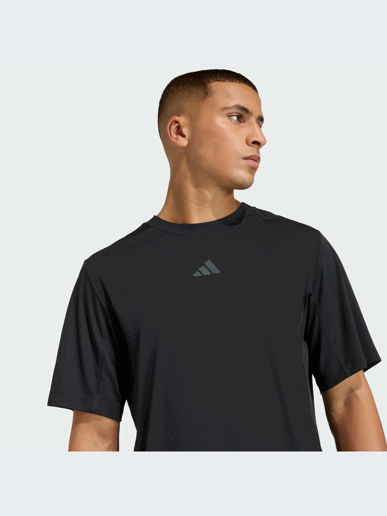 Футболки и поло Adidas модель KE9937-KZ Футболки и поло Adidas модель KE9937-KZ Фото