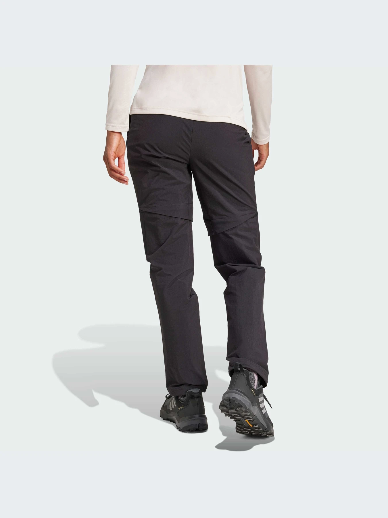 Брюки Adidas модель IZ3322-KZ Брюки Adidas модель IZ3322-KZ Фото