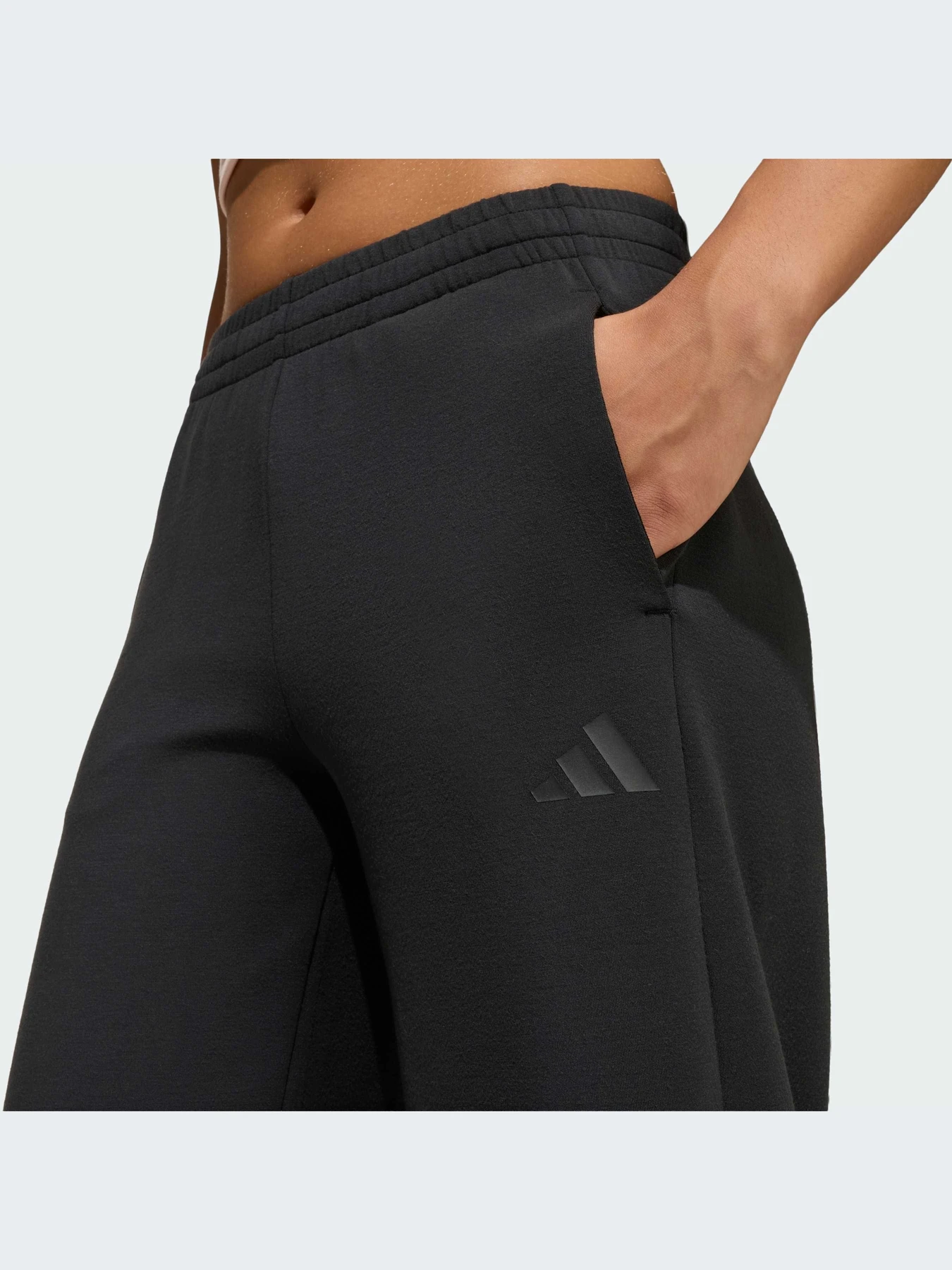 Брюки Adidas Icons модель KR2249-KZ Брюки Adidas Icons модель KR2249-KZ Фото