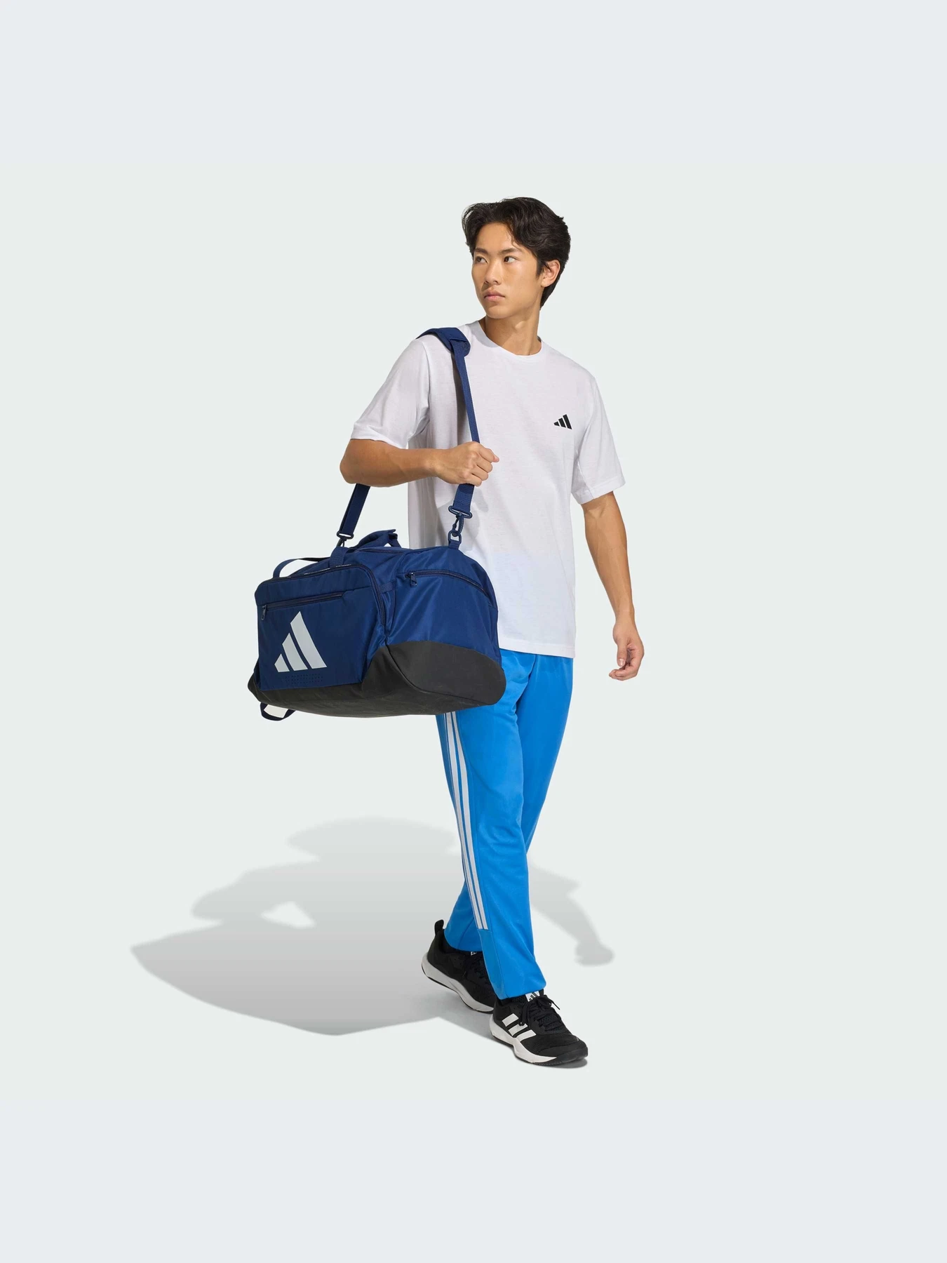 Футболки и поло Adidas Adidas Essentials модель KD5477-KZ Футболки и поло Adidas Adidas Essentials модель KD5477-KZ Фото