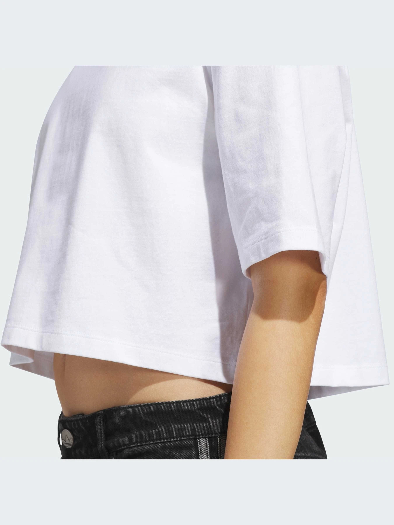 Футболки и поло Adidas Adidas Essentials модель JJ3385-KZ Футболки и поло Adidas Adidas Essentials модель JJ3385-KZ Фото