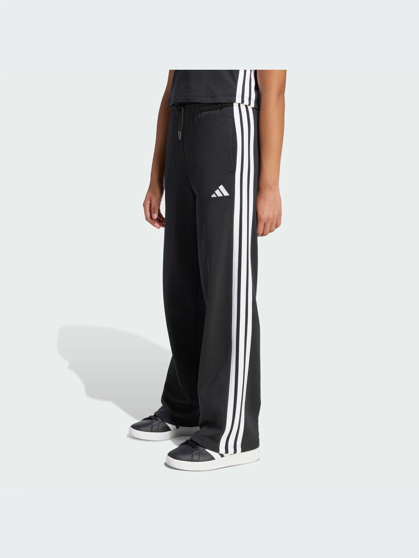 Брюки Adidas Adidas Essentials модель JZ3689-KZ Брюки Adidas Adidas Essentials модель JZ3689-KZ Фото