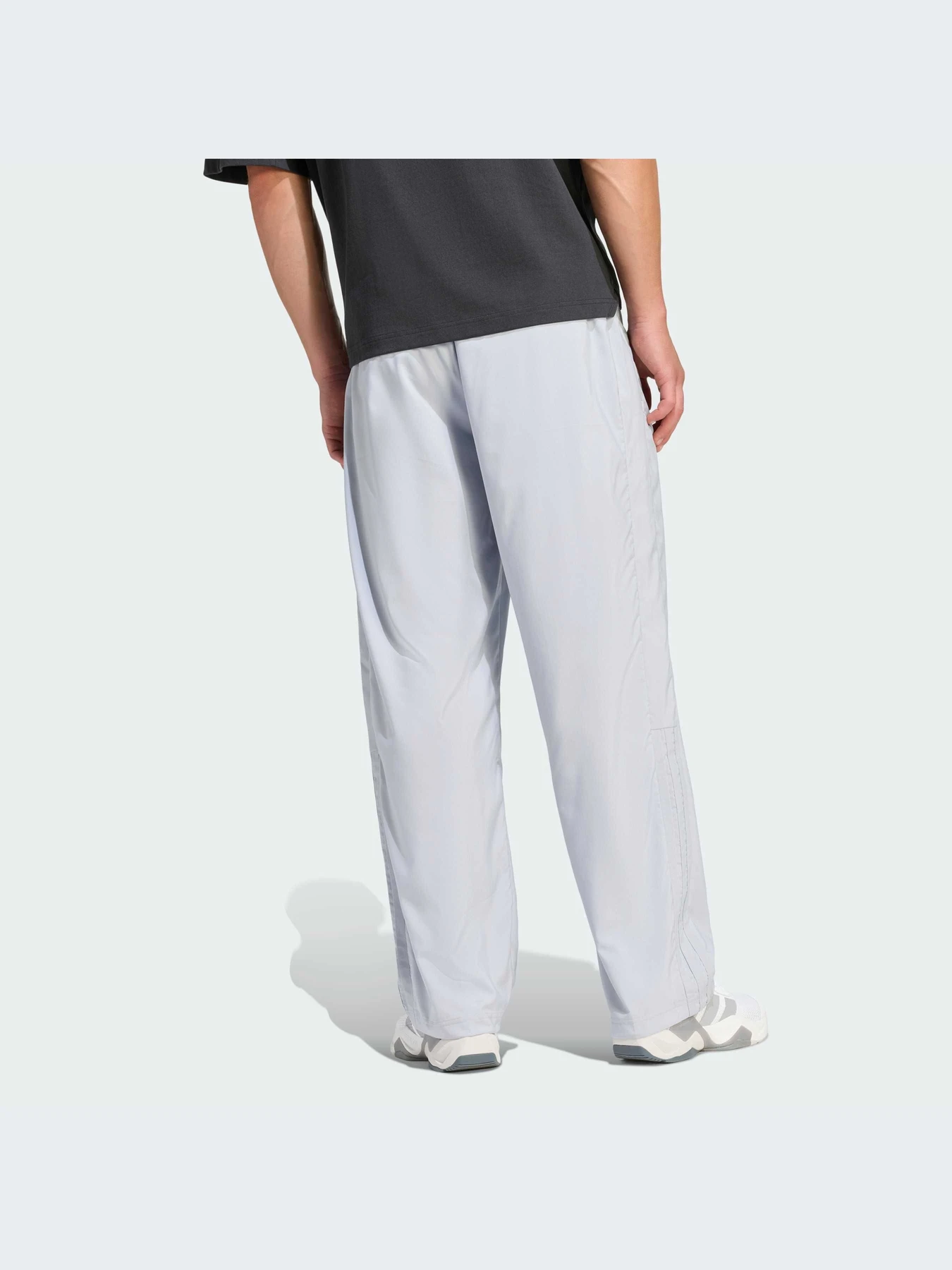 Брюки Adidas Adidas Essentials модель KF1061-KZ Брюки Adidas Adidas Essentials модель KF1061-KZ Фото
