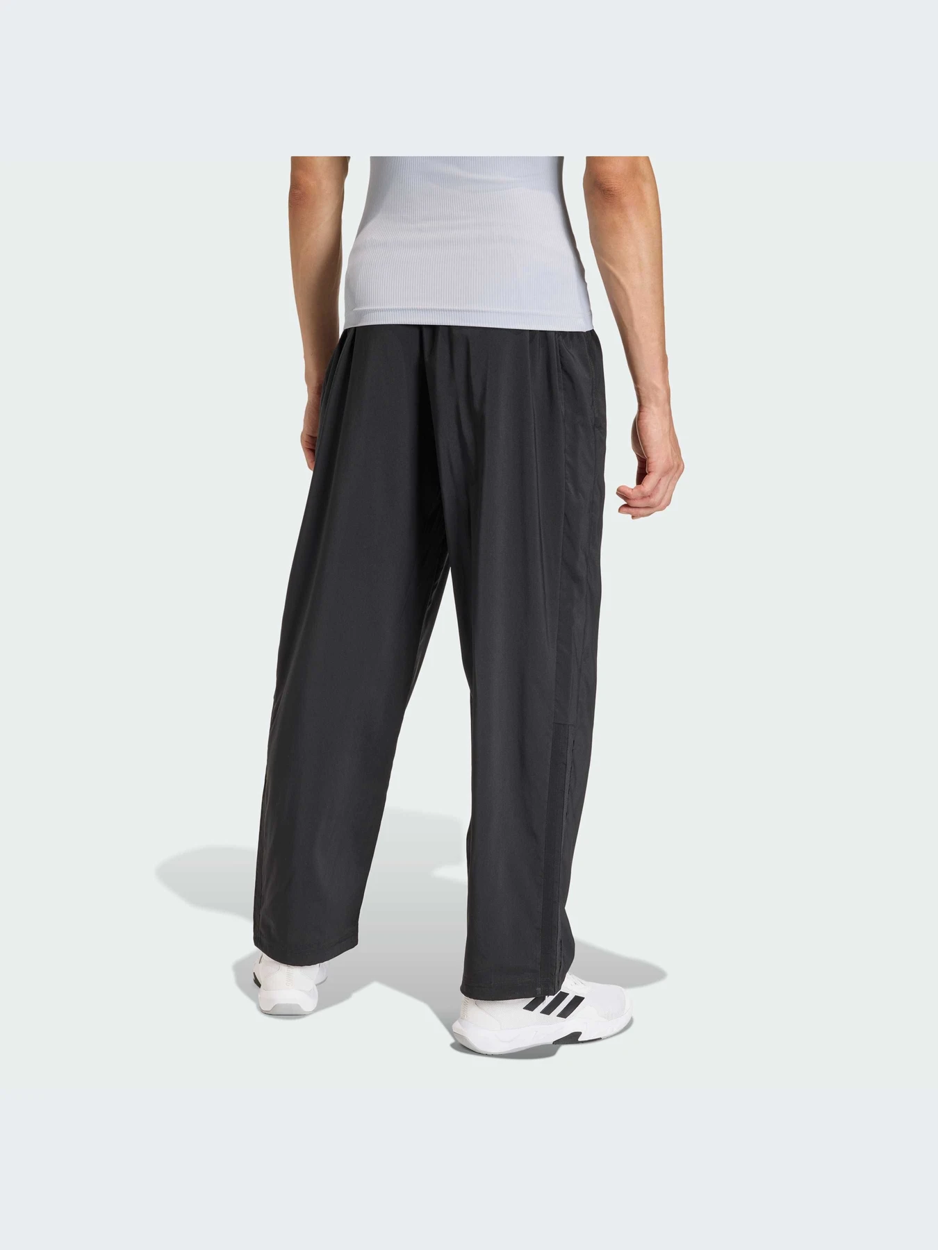 Брюки Adidas Adidas Essentials модель KF1062-KZ Брюки Adidas Adidas Essentials модель KF1062-KZ Фото