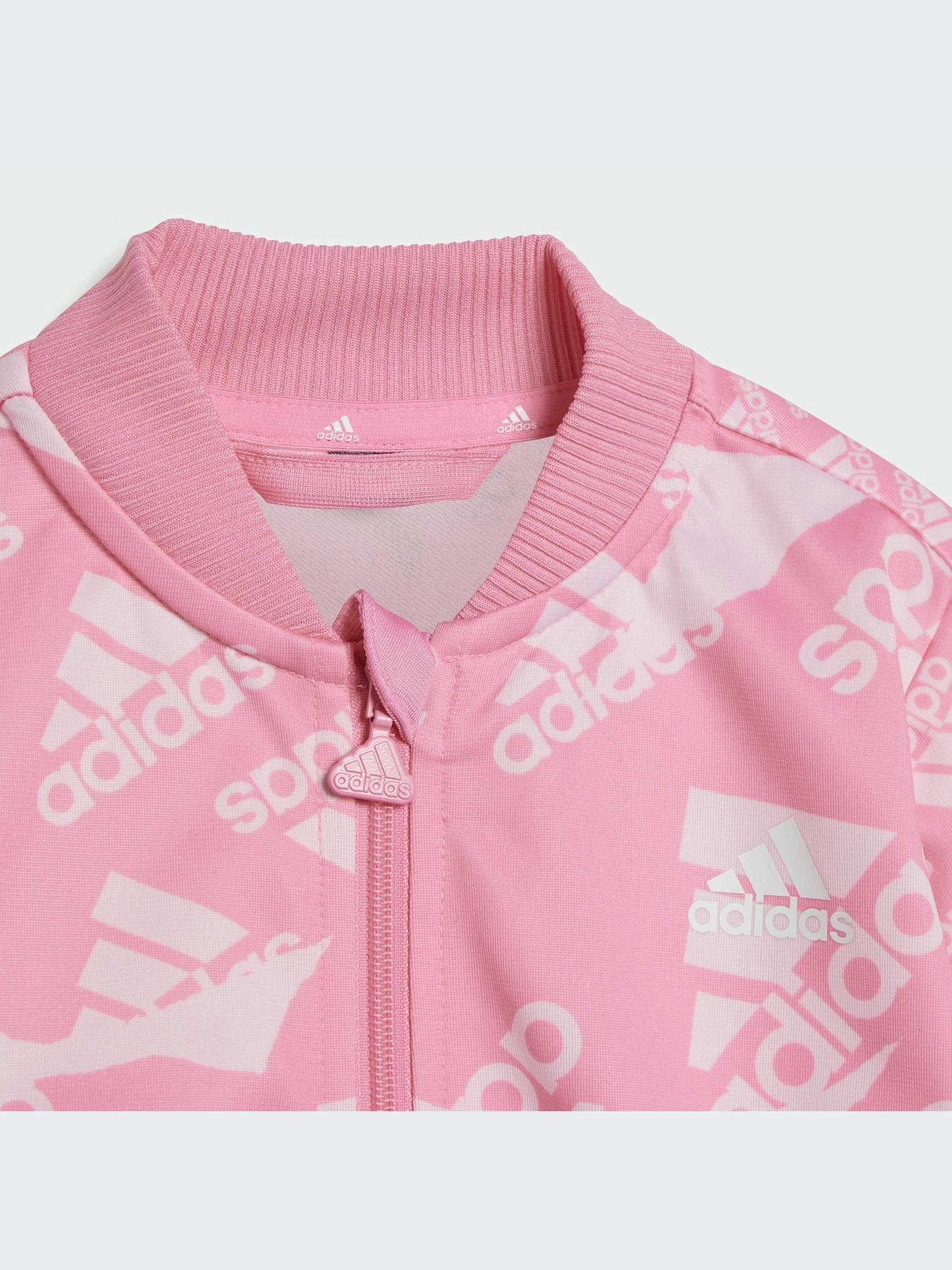 Костюмы Adidas Adidas Essentials модель IS2563-KZ Костюмы Adidas Adidas Essentials модель IS2563-KZ Фото