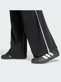 Брюки Adidas Adidas Essentials модель KC3933-KZ Фото