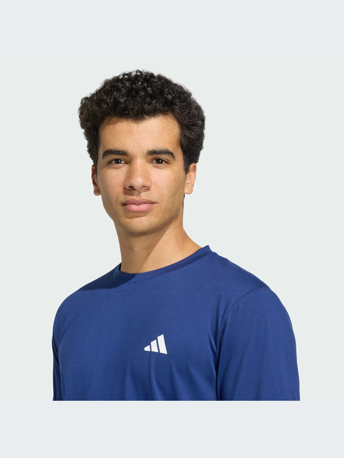 Футболки и поло Adidas Adidas Essentials модель KD5479-KZ Футболки и поло Adidas Adidas Essentials модель KD5479-KZ Фото