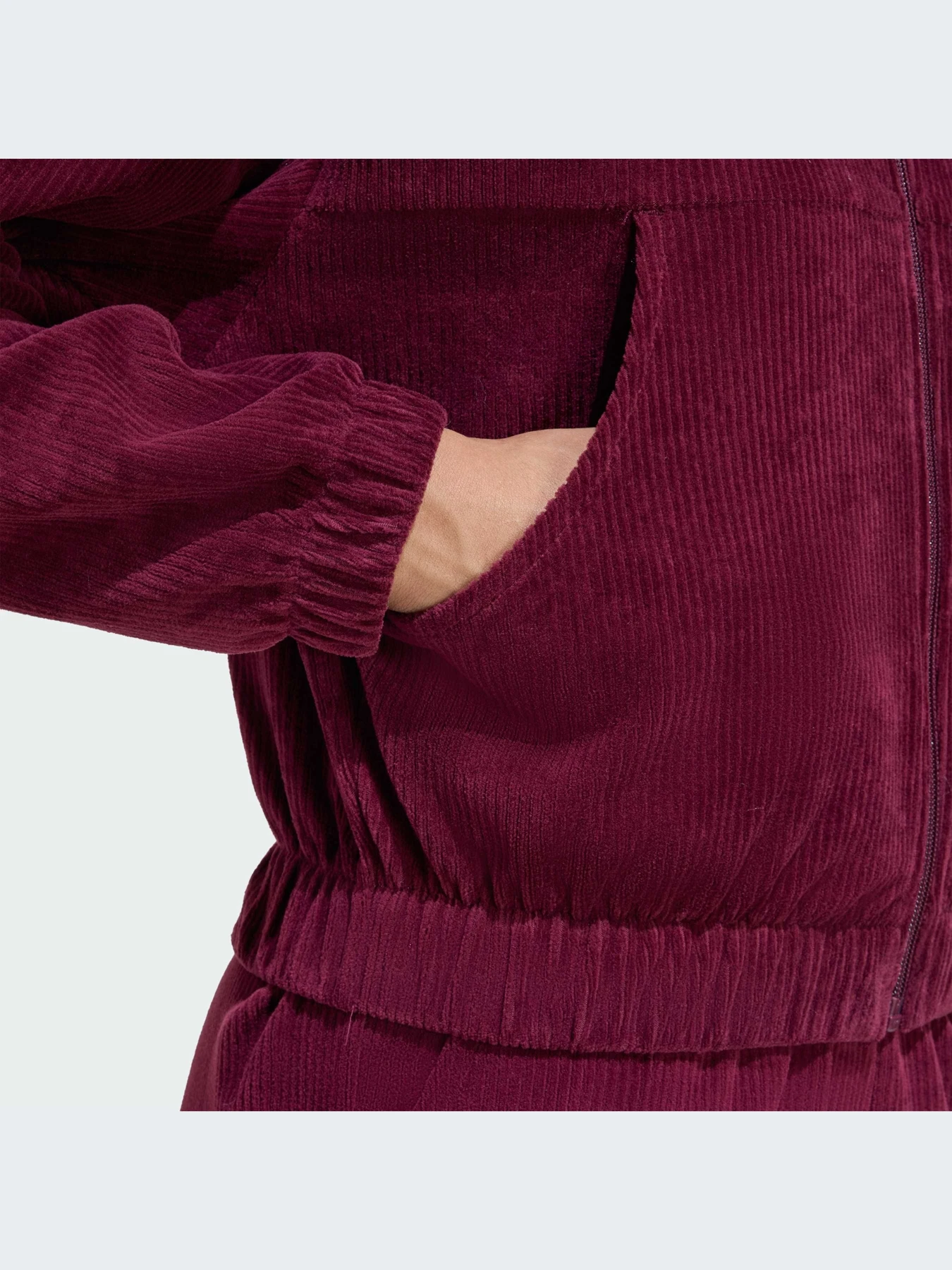 Худи и свитшоты Adidas Adidas Essentials модель KE1119-KZ Худи и свитшоты Adidas Adidas Essentials модель KE1119-KZ Фото