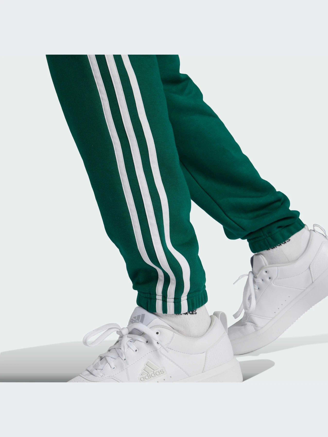 Брюки Adidas Adidas Essentials модель JJ3188-KZ Брюки Adidas Adidas Essentials модель JJ3188-KZ Фото