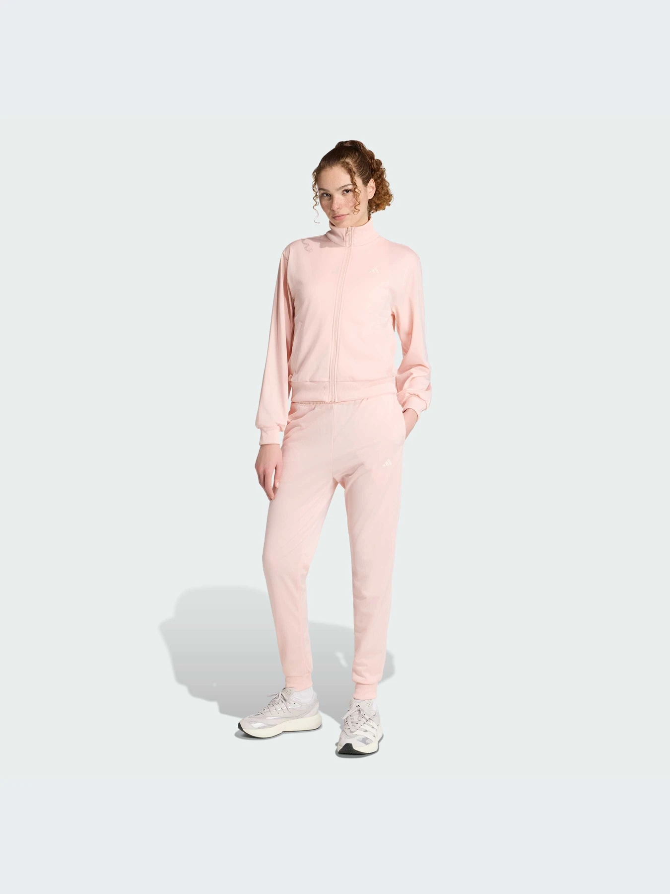 Костюмы Adidas Adidas Essentials модель KB8462-KZ Костюмы Adidas Adidas Essentials модель KB8462-KZ Фото