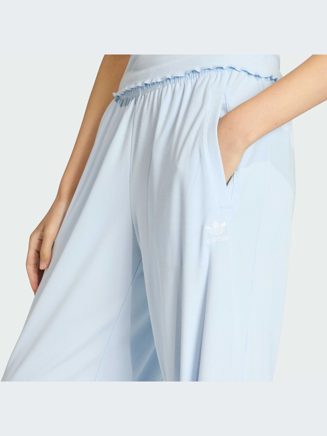 Брюки Adidas Adidas Essentials модель KE1096-KZ Брюки Adidas Adidas Essentials модель KE1096-KZ Фото