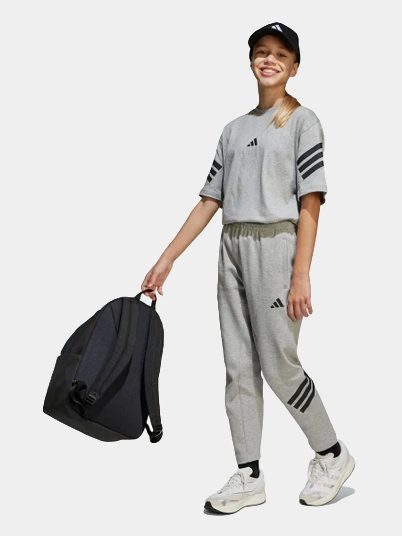 Шапки и кепки Adidas модель JG0998 Шапки и кепки Adidas модель JG0998 Фото