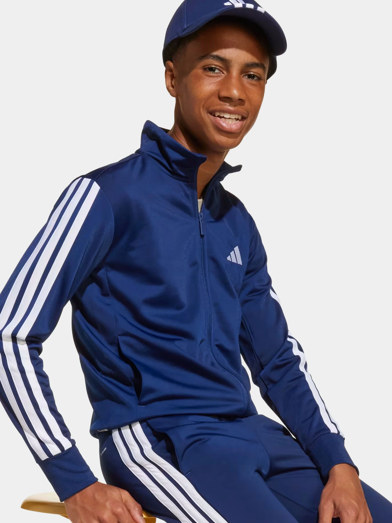 Шапки и кепки Adidas модель JP0384 Шапки и кепки Adidas модель JP0384 Фото