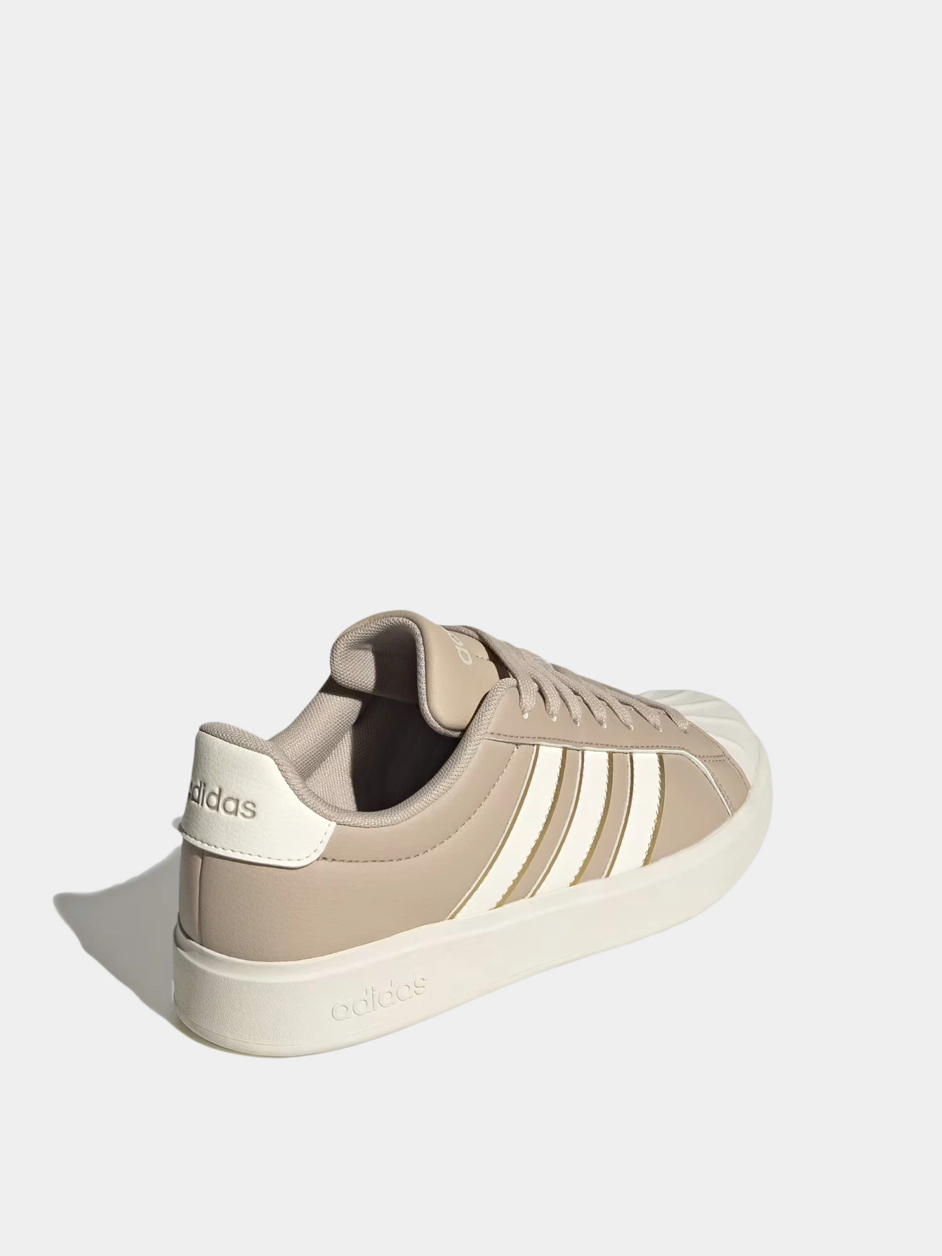 Кроссовки Adidas модель IH4315 Кроссовки Adidas модель IH4315 Фото