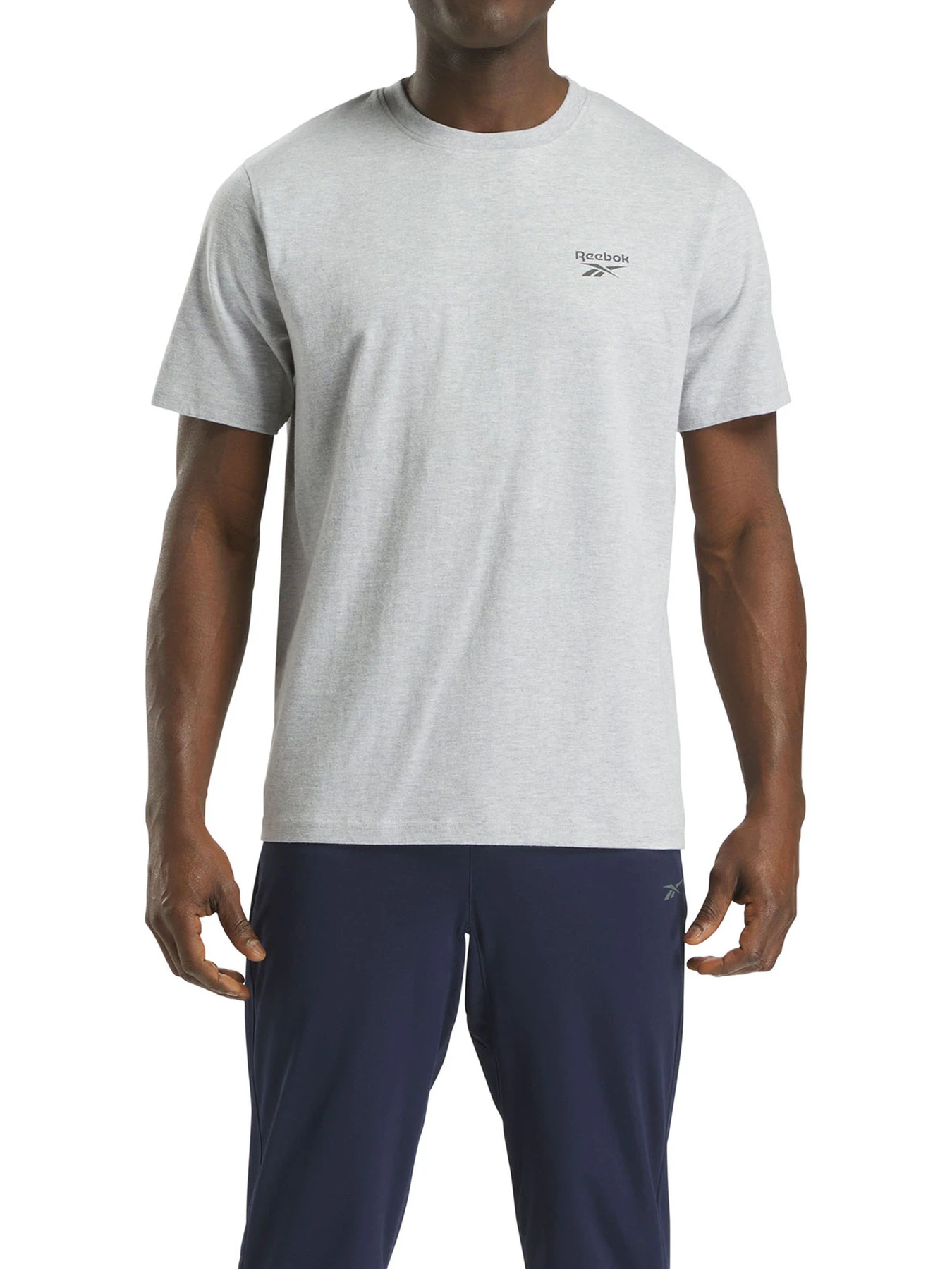 Футболки и поло Reebok CODY SL CREW NECK SS TEE модель 102247818 Футболки и поло Reebok CODY SL CREW NECK SS TEE модель 102247818 Фото