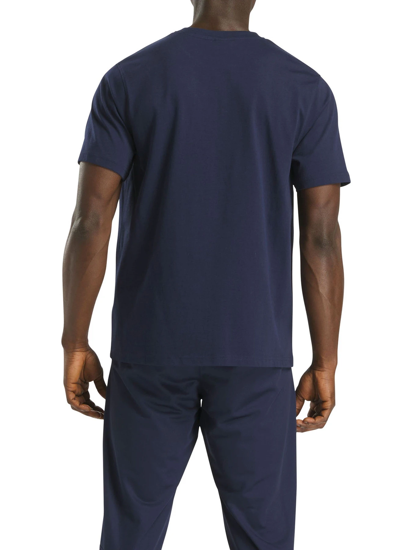 Футболки и поло Reebok CODY SMALL LOGO CREW NECK модель 102247820 Футболки и поло Reebok CODY SMALL LOGO CREW NECK модель 102247820 Фото