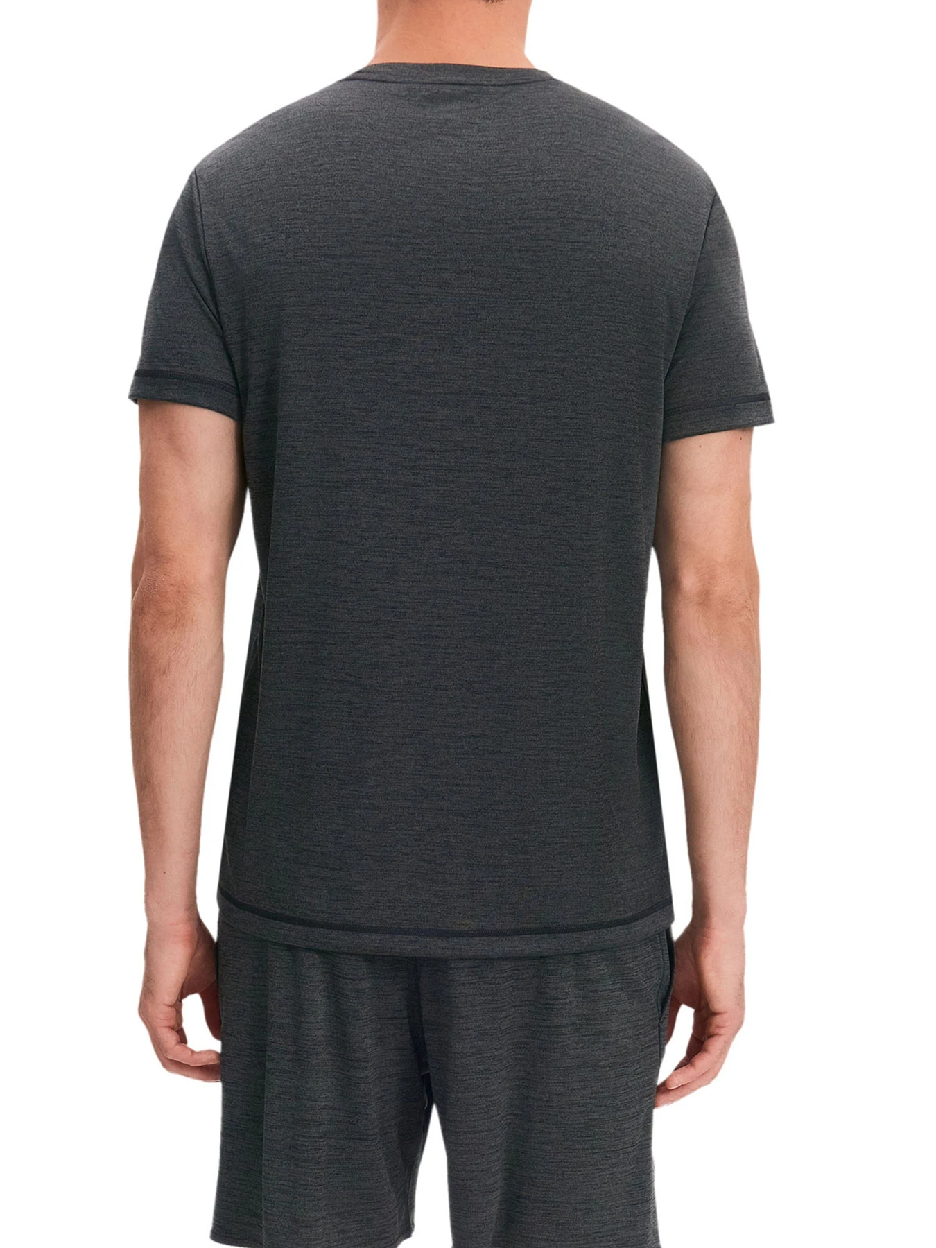 Футболки и поло Reebok ID TRAIN MELANGE TECH TEE модель 102248044 Футболки и поло Reebok ID TRAIN MELANGE TECH TEE модель 102248044 Фото