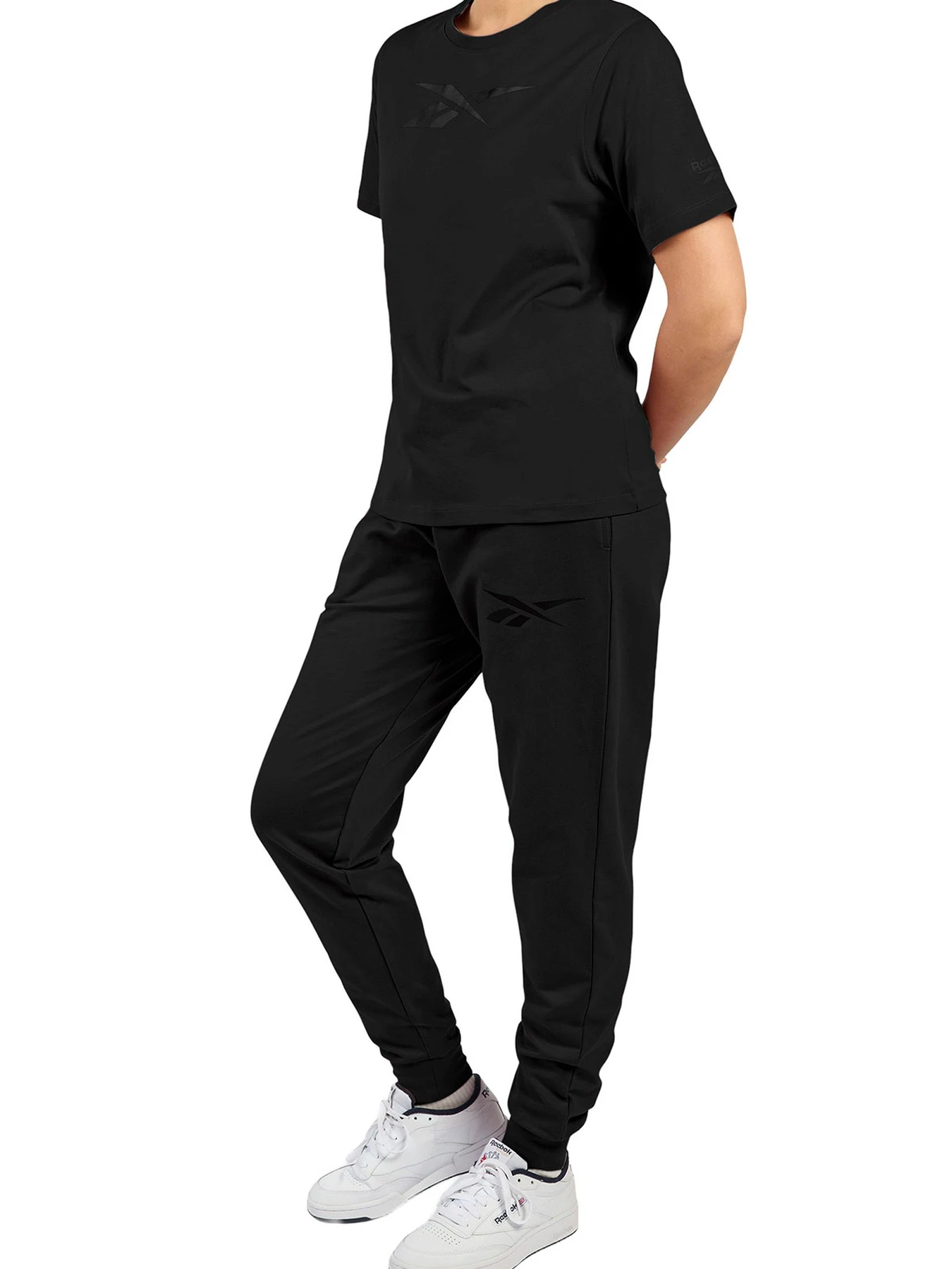 Футболки и поло Reebok AUDREY TONAL LOGO CREW NE модель 102256588 Футболки и поло Reebok AUDREY TONAL LOGO CREW NE модель 102256588 Фото