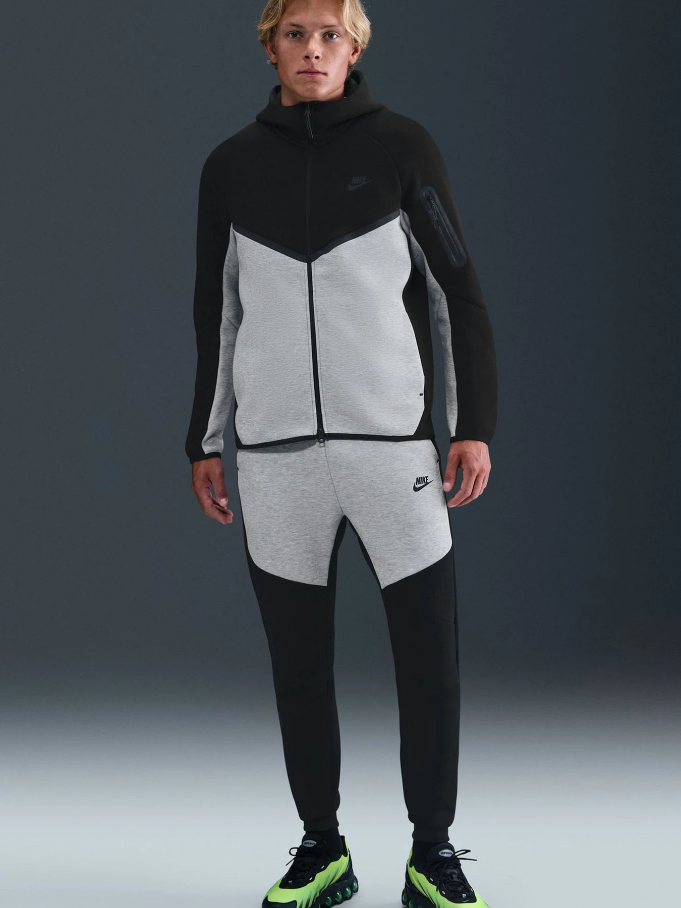 Брюки NIKE Nike Tech модель 102266768 Брюки NIKE Nike Tech модель 102266768 Фото