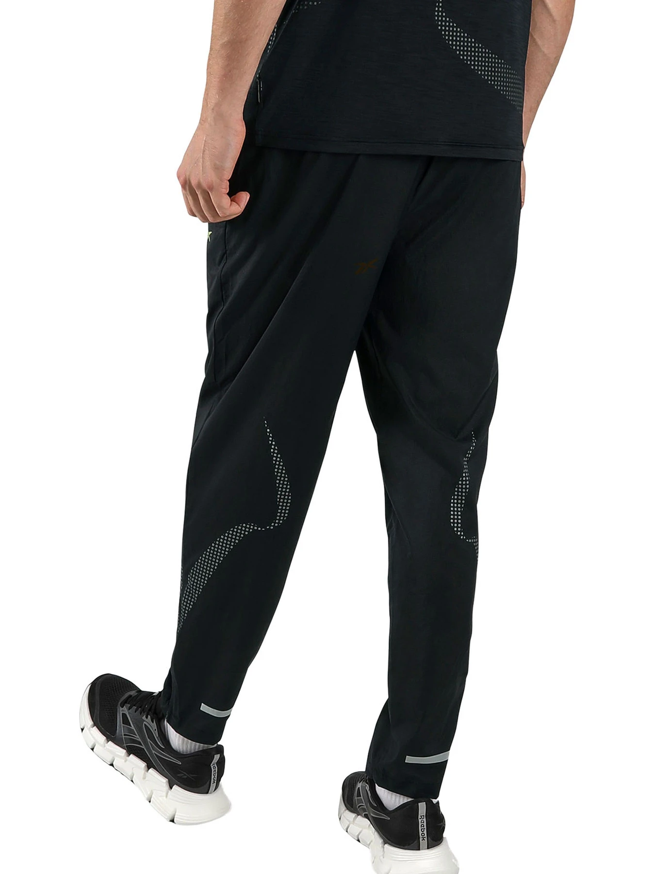 Брюки Reebok RBK-LAB 7/8 WOVEN TECH PA модель 102352820 Брюки Reebok RBK-LAB 7/8 WOVEN TECH PA модель 102352820 Фото