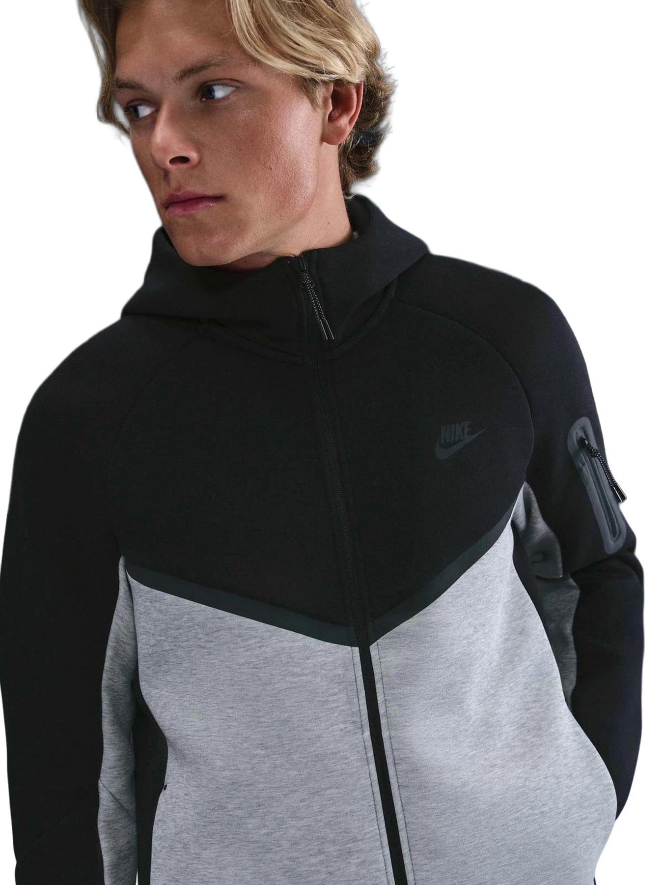 Худи и свитшоты NIKE Nike Tech модель 102266759 Худи и свитшоты NIKE Nike Tech модель 102266759 Фото