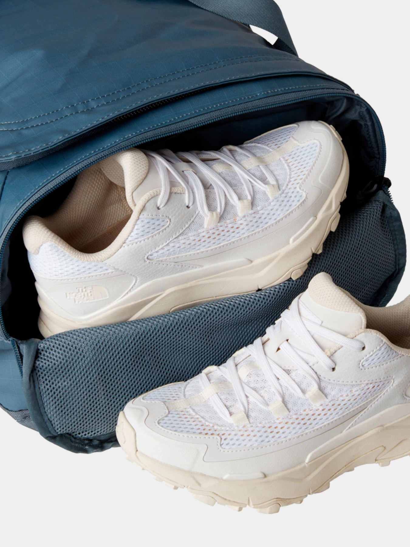 Дорожные сумки и чемоданы The North Face модель NF0A52RQGKQ1 Дорожные сумки и чемоданы The North Face модель NF0A52RQGKQ1 Фото
