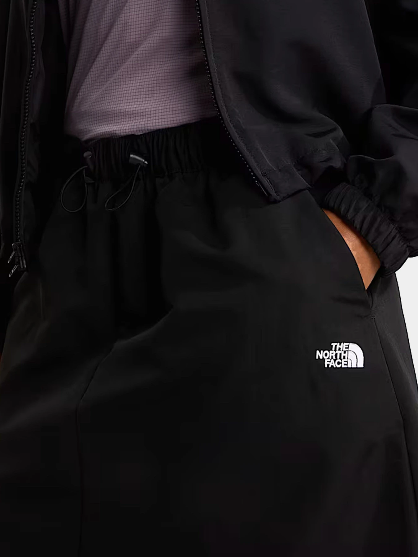 Юбки The North Face модель NF0A8FC1JK31 Юбки The North Face модель NF0A8FC1JK31 Фото