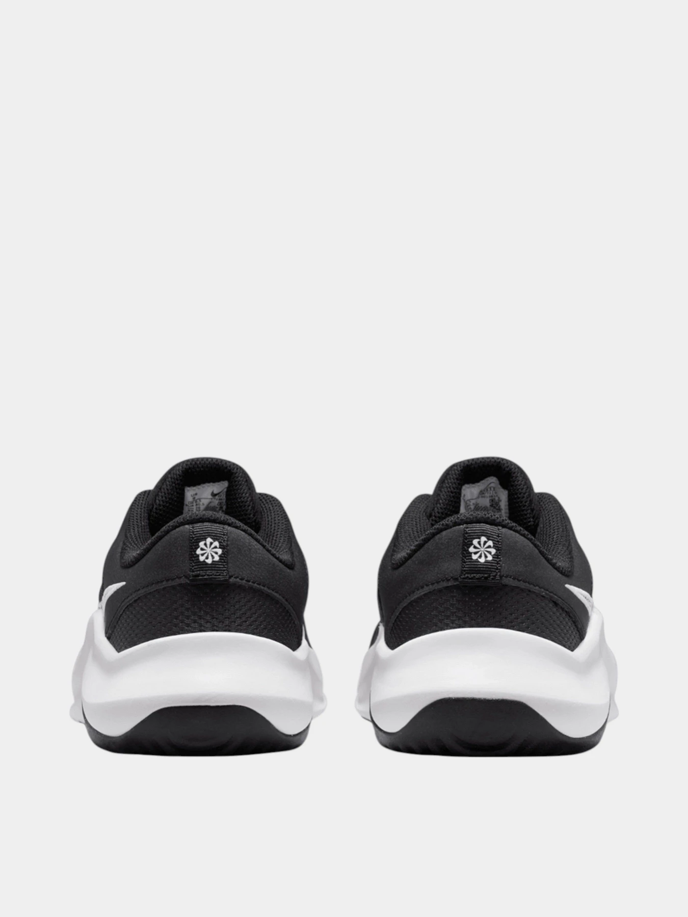 Кроссовки NIKE NIKE LEGEND ESSENTIAL 3 N модель 101515660 Кроссовки NIKE NIKE LEGEND ESSENTIAL 3 N модель 101515660 Фото