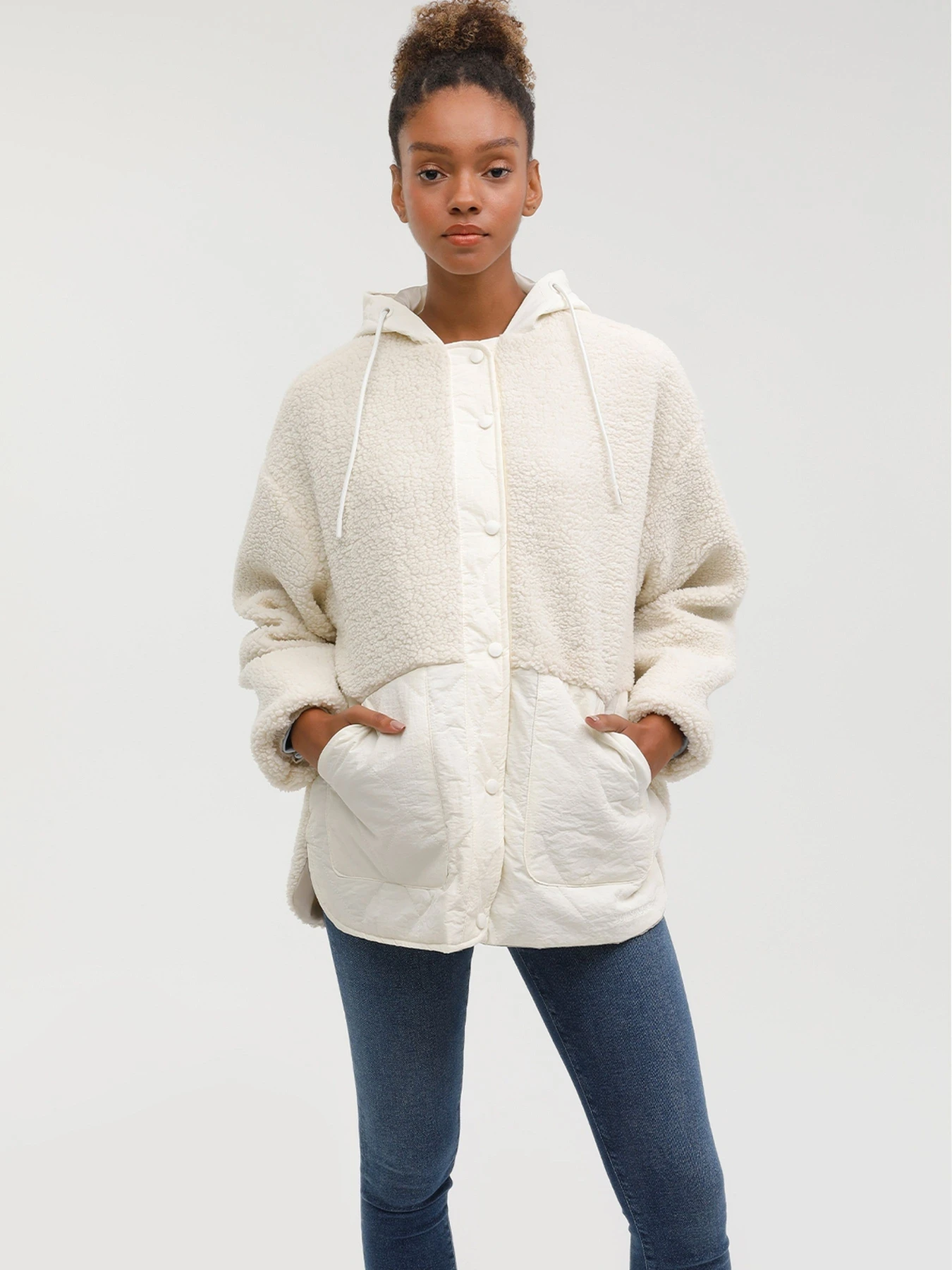 Куртки и дубленки Lumberjack W-CT2008 HANNAH TEDDY JAC модель 101167546 Куртки и дубленки Lumberjack W-CT2008 HANNAH TEDDY JAC модель 101167546 Фото