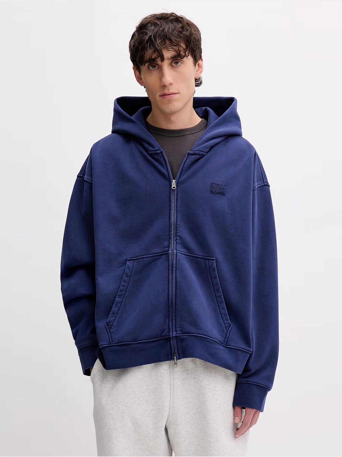 Худи и свитшоты Vans модель VN000T78FOB1 Худи и свитшоты Vans модель VN000T78FOB1 Фото