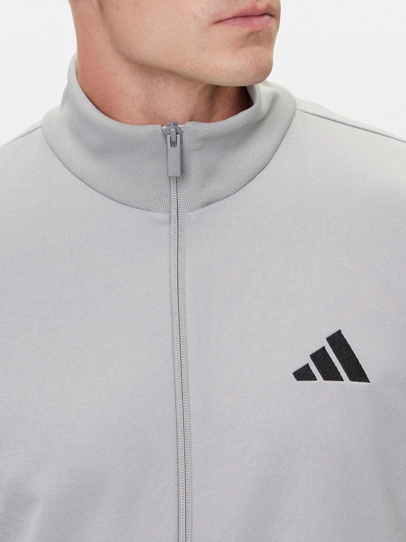 Костюмы Adidas модель JI8876 Костюмы Adidas модель JI8876 Фото