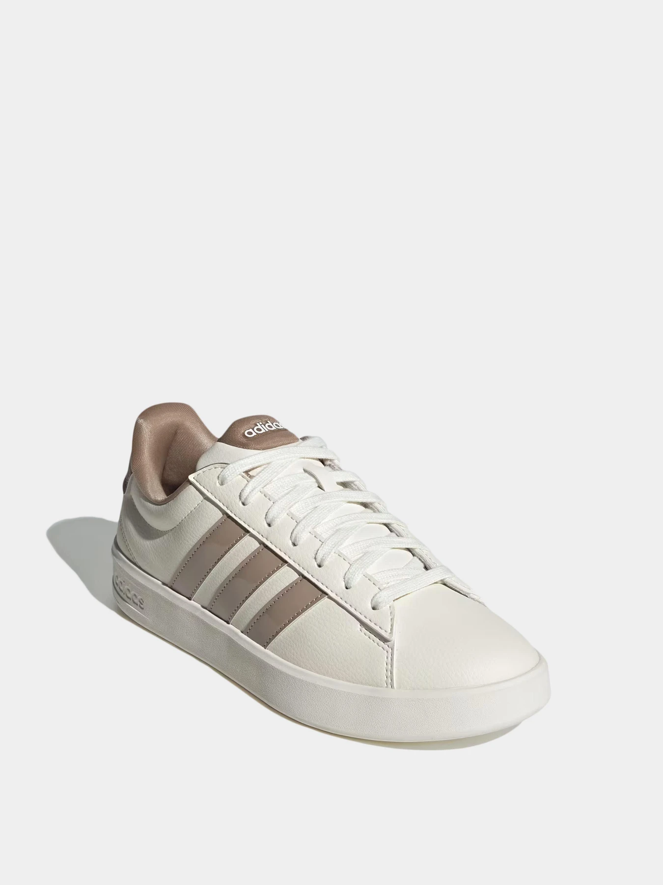 Кеды Adidas модель IH3917 Кеды Adidas модель IH3917 Фото