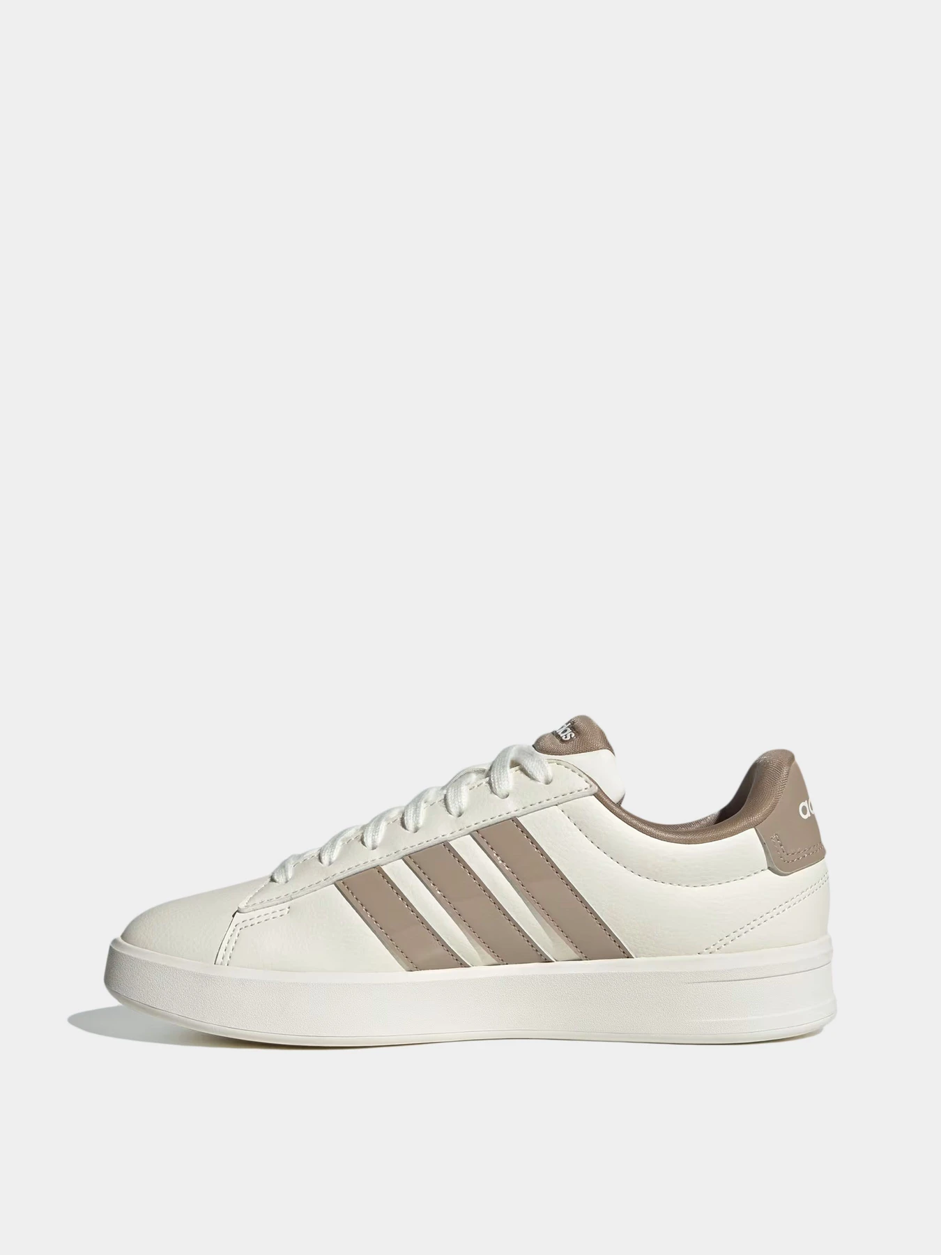 Кеды Adidas модель IH3917 Кеды Adidas модель IH3917 Фото