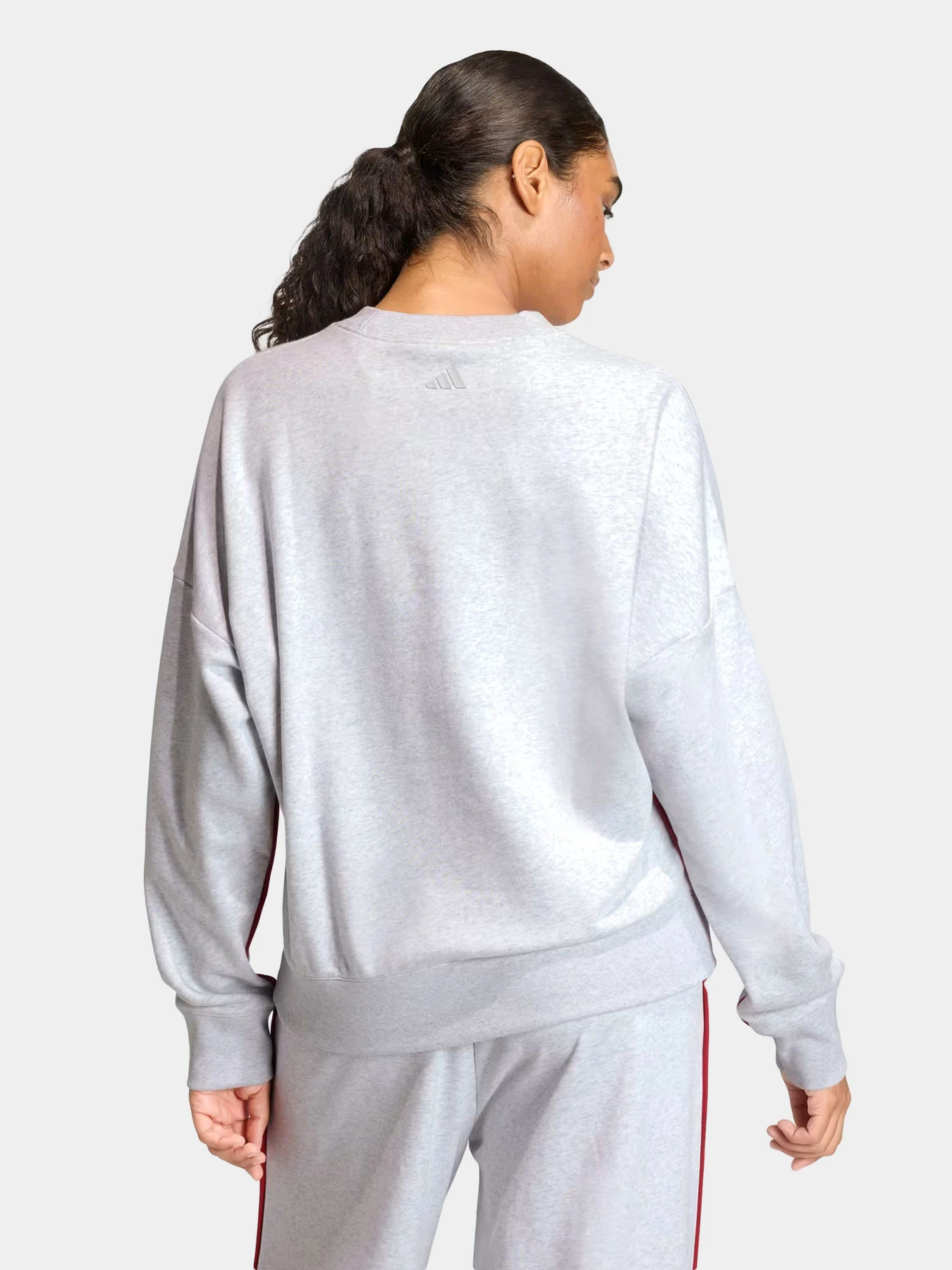 Худи и свитшоты Adidas модель KC3997 Худи и свитшоты Adidas модель KC3997 Фото