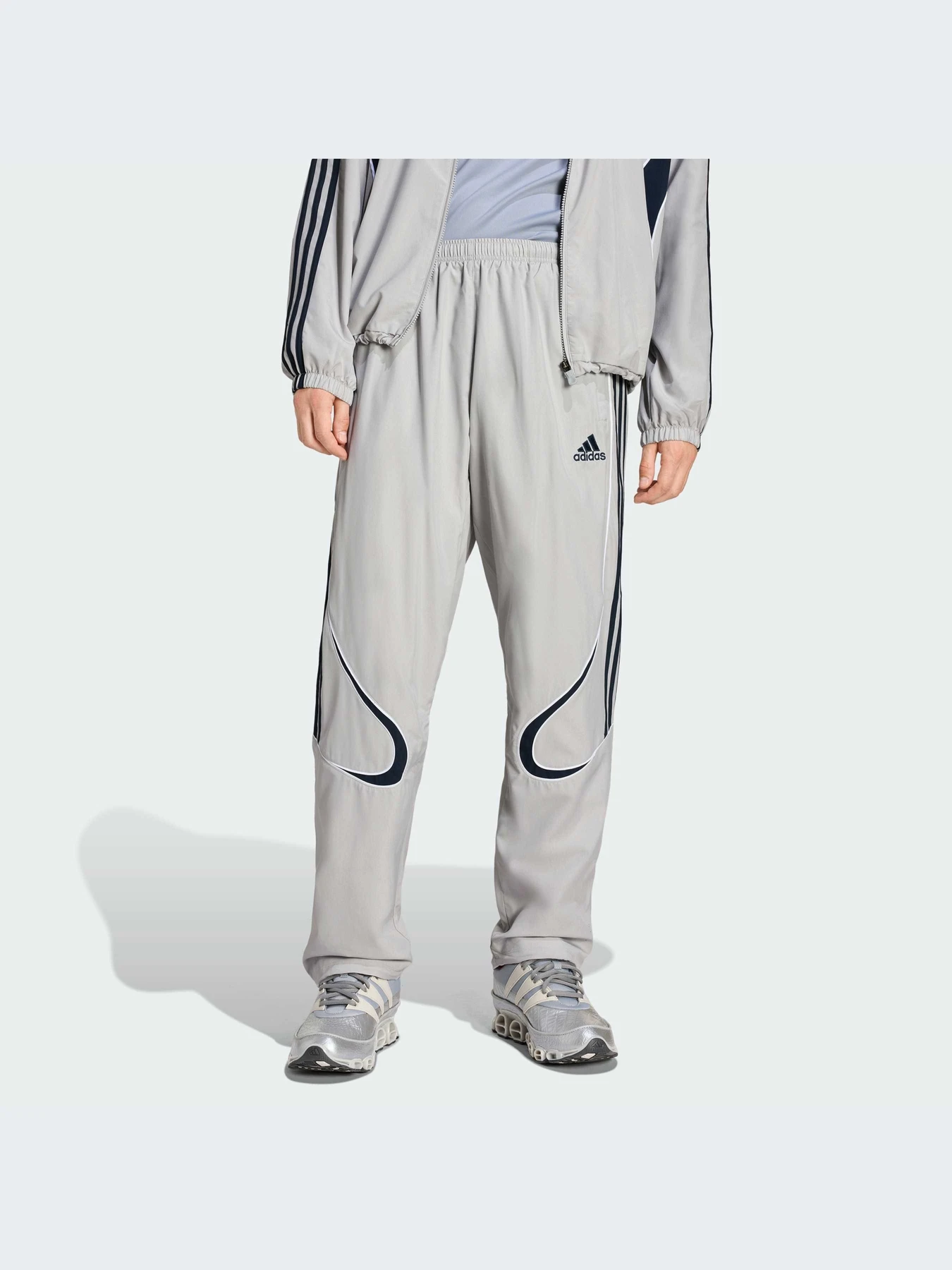 Брюки Adidas Adicolor модель KD5864-KZ Брюки Adidas Adicolor модель KD5864-KZ Фото