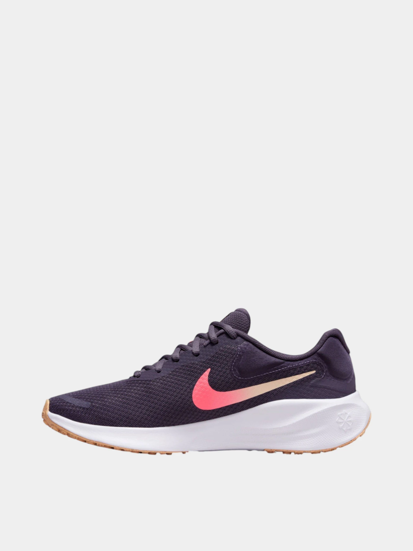 Кроссовки NIKE W NIKE REVOLUTION 7 модель 101993115 Кроссовки NIKE W NIKE REVOLUTION 7 модель 101993115 Фото