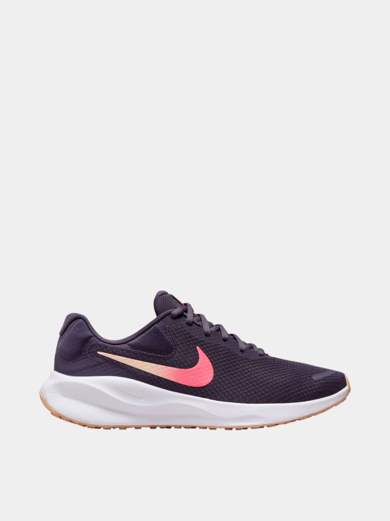 Кроссовки NIKE W NIKE REVOLUTION 7 модель 101993115 Кроссовки NIKE W NIKE REVOLUTION 7 модель 101993115 Фото