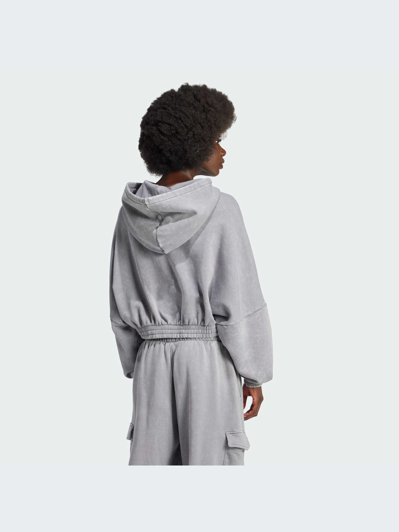 Худи и свитшоты Adidas модель IW5492-KZ Худи и свитшоты Adidas модель IW5492-KZ Фото