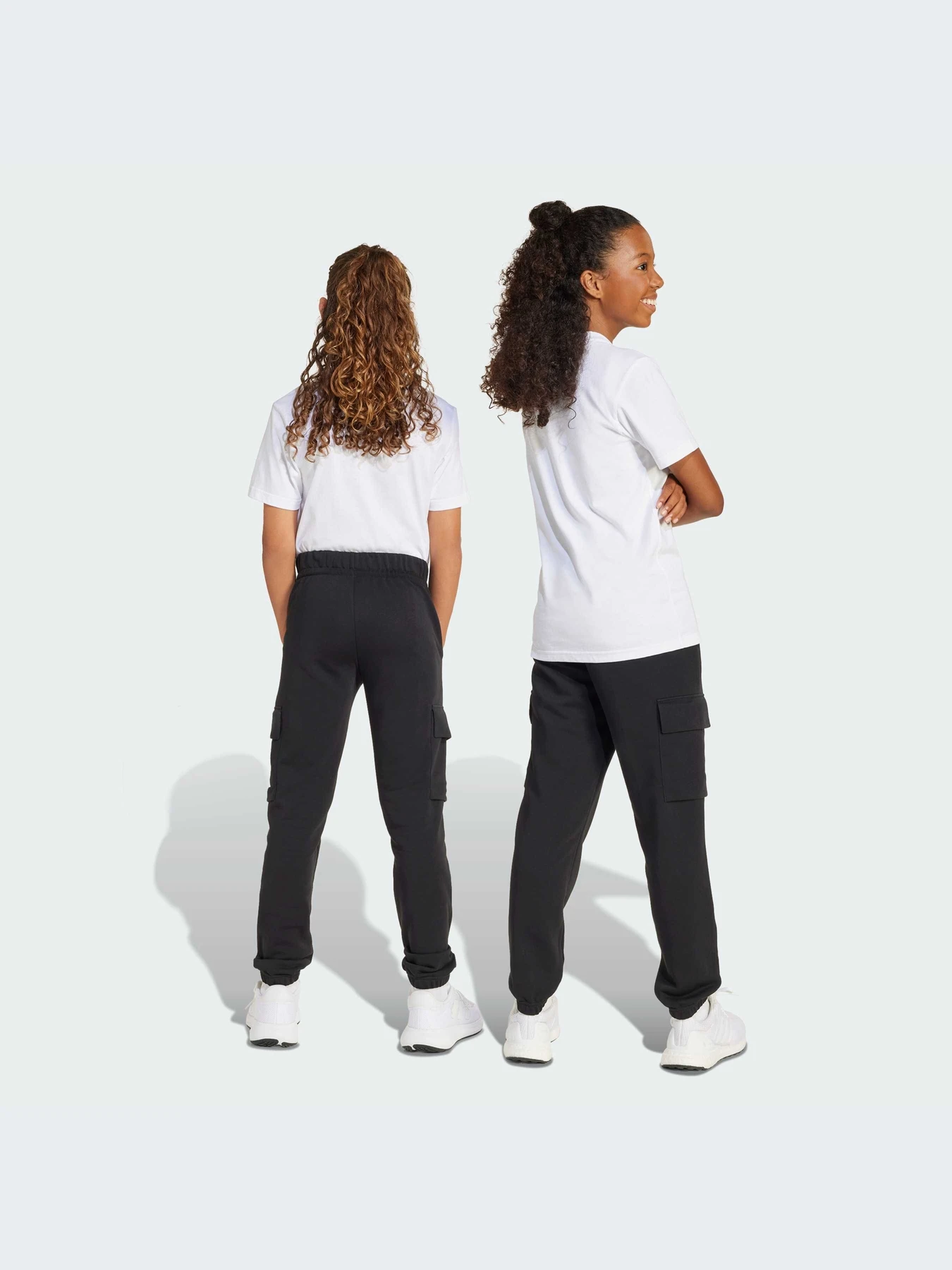 Брюки Adidas Adidas Essentials модель JC9762-KZ Брюки Adidas Adidas Essentials модель JC9762-KZ Фото