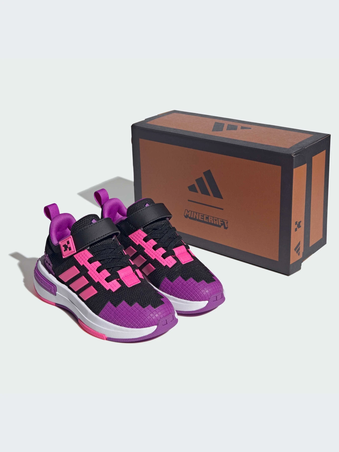Кроссовки Adidas модель HQ7424-KZ Кроссовки Adidas модель HQ7424-KZ Фото