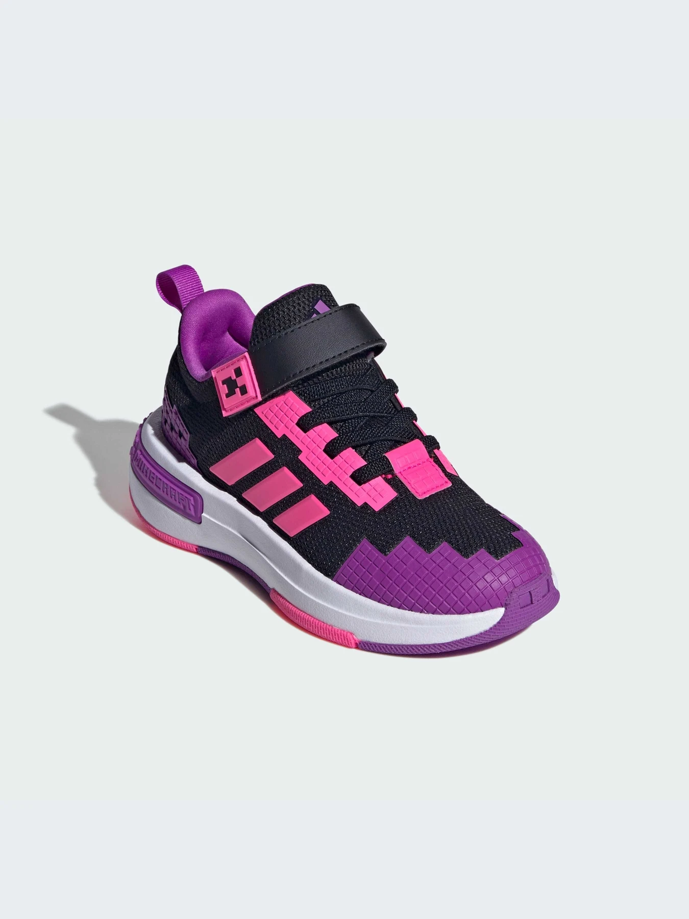 Кроссовки Adidas модель HQ7424-KZ Кроссовки Adidas модель HQ7424-KZ Фото