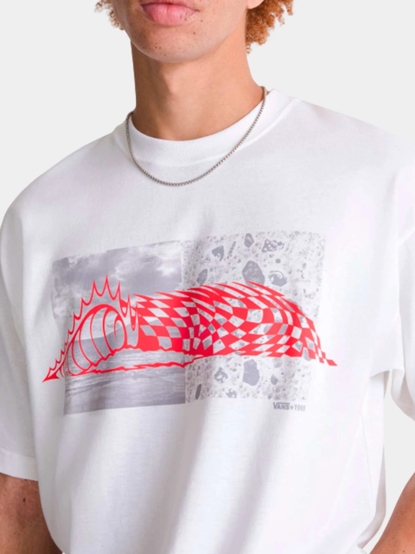 Футболки и поло Vans модель VN000TQEWHT1 Футболки и поло Vans модель VN000TQEWHT1 Фото