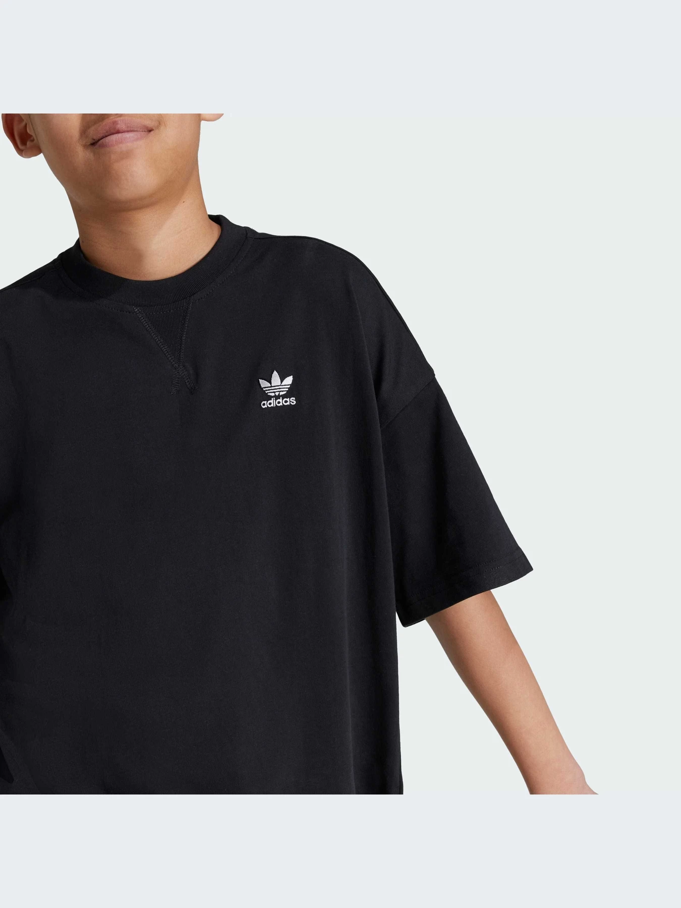 Футболки и поло Adidas модель IW3507-KZ Футболки и поло Adidas модель IW3507-KZ Фото
