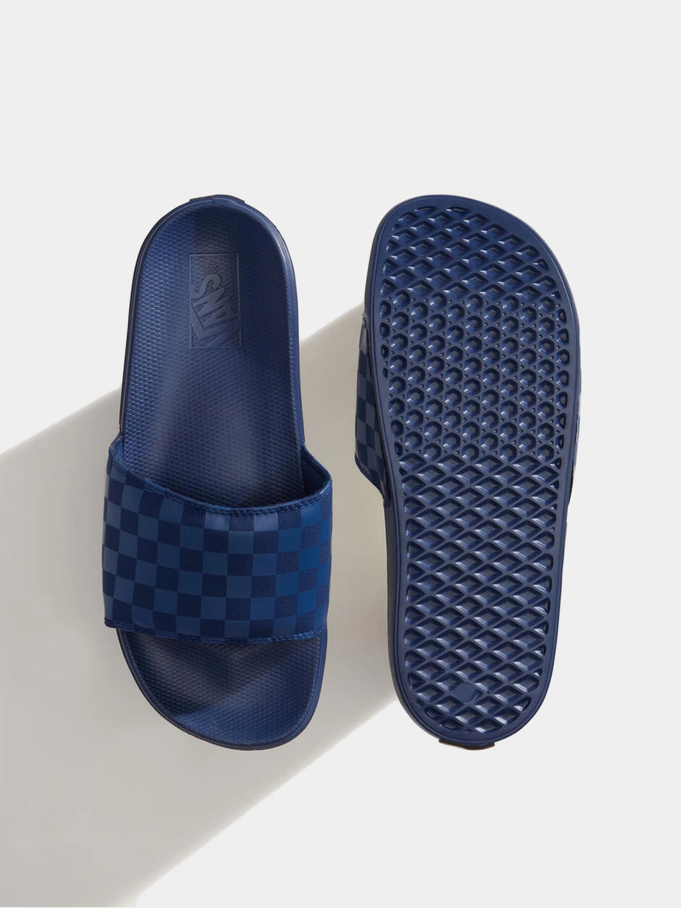 Шлёпанцы Vans модель VN000E83FOB1 Шлёпанцы Vans модель VN000E83FOB1 Фото