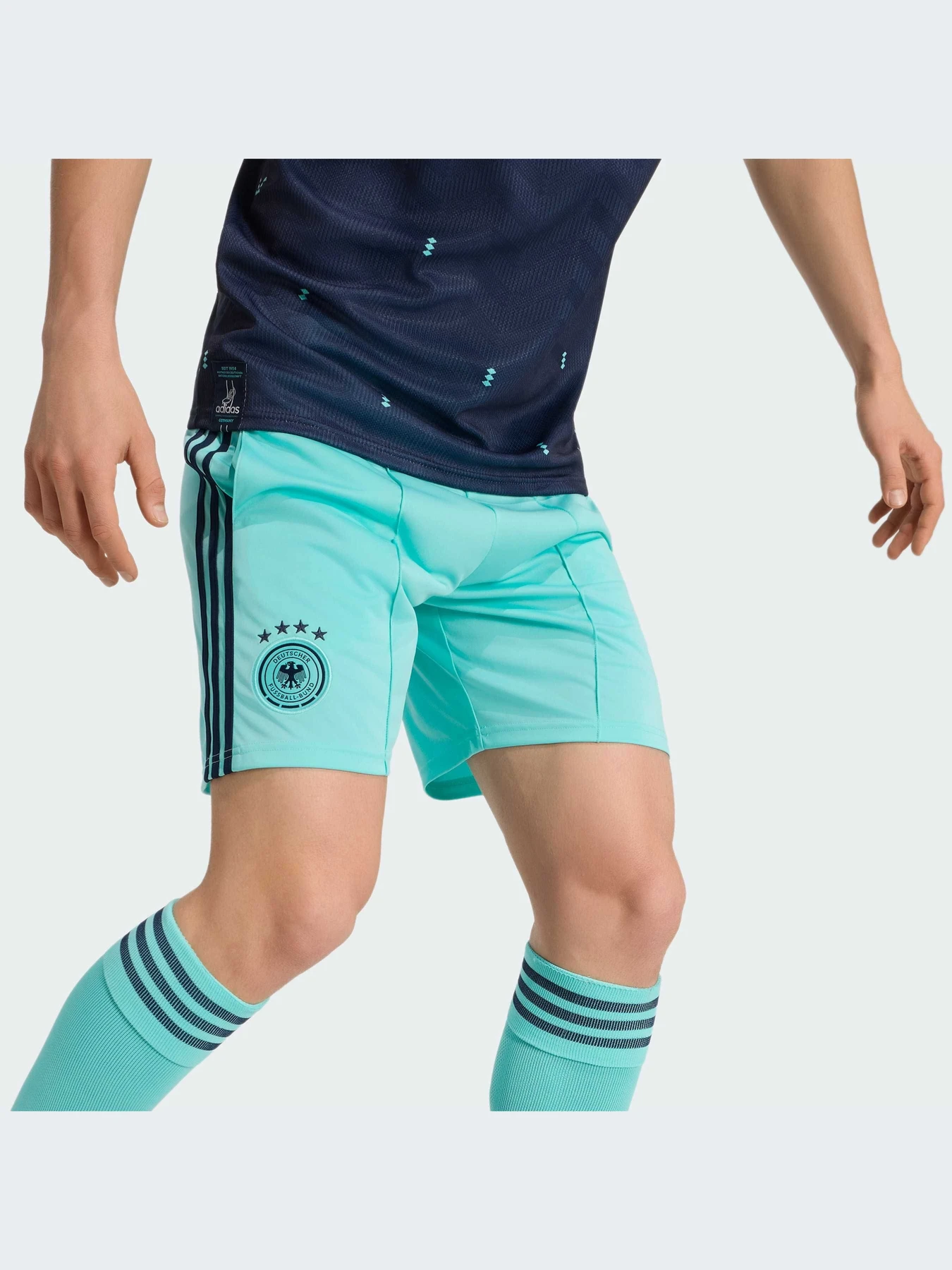 Шорты Adidas модель JN2075-KZ Шорты Adidas модель JN2075-KZ Фото