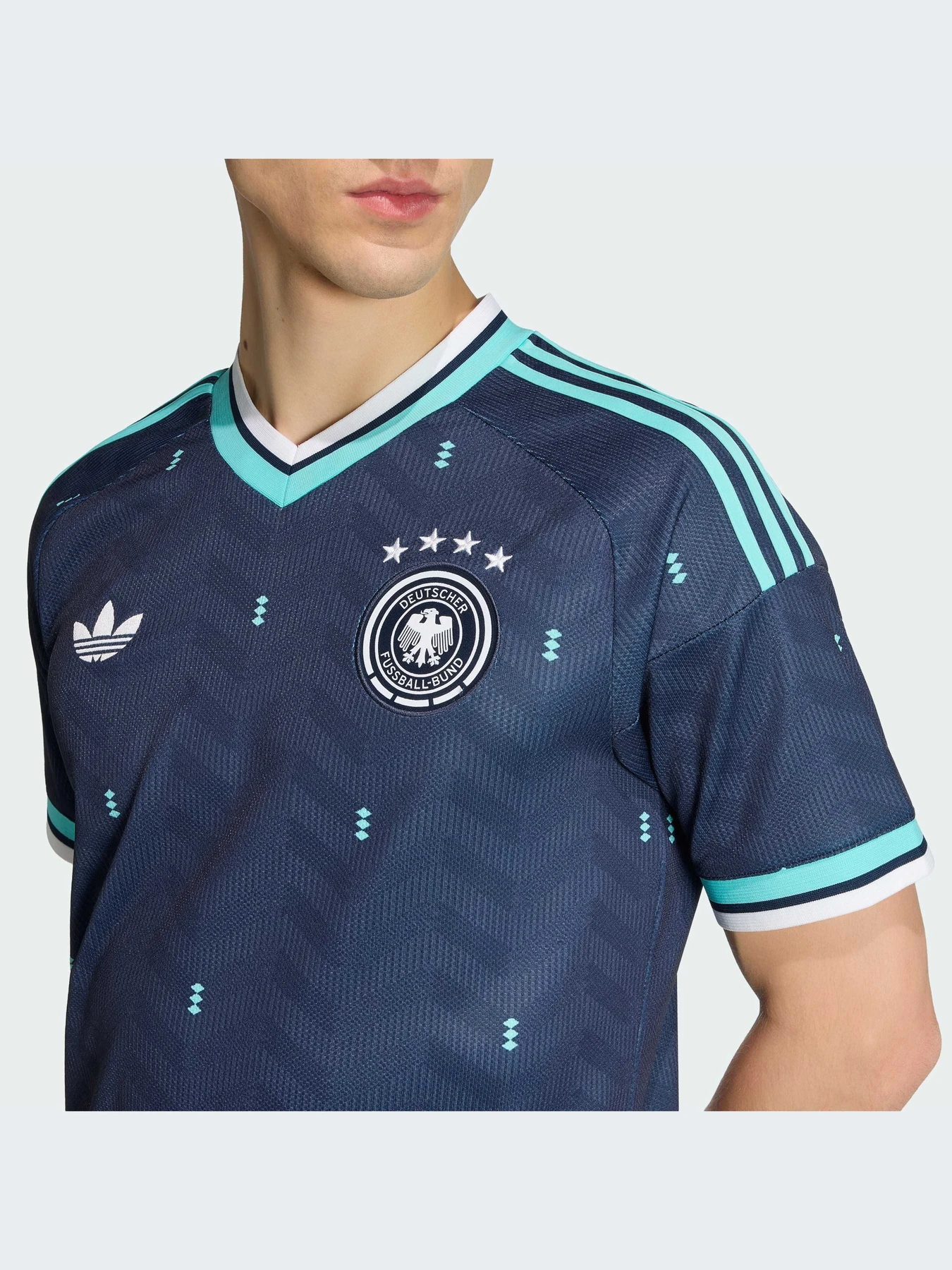 Футболки и поло Adidas модель JN2074-KZ Футболки и поло Adidas модель JN2074-KZ Фото