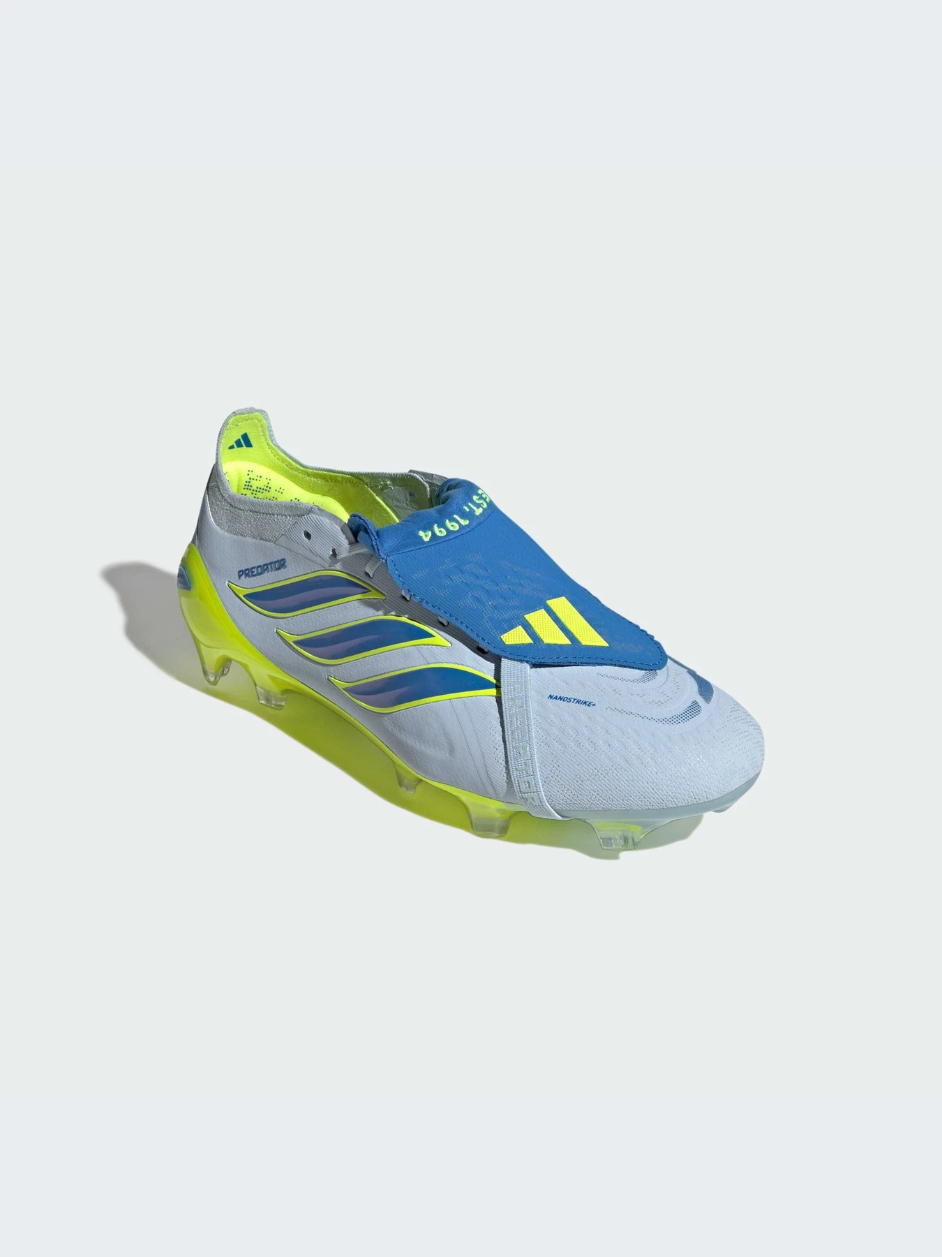 Кроссовки Adidas Predator модель JS0378-KZ Кроссовки Adidas Predator модель JS0378-KZ Фото