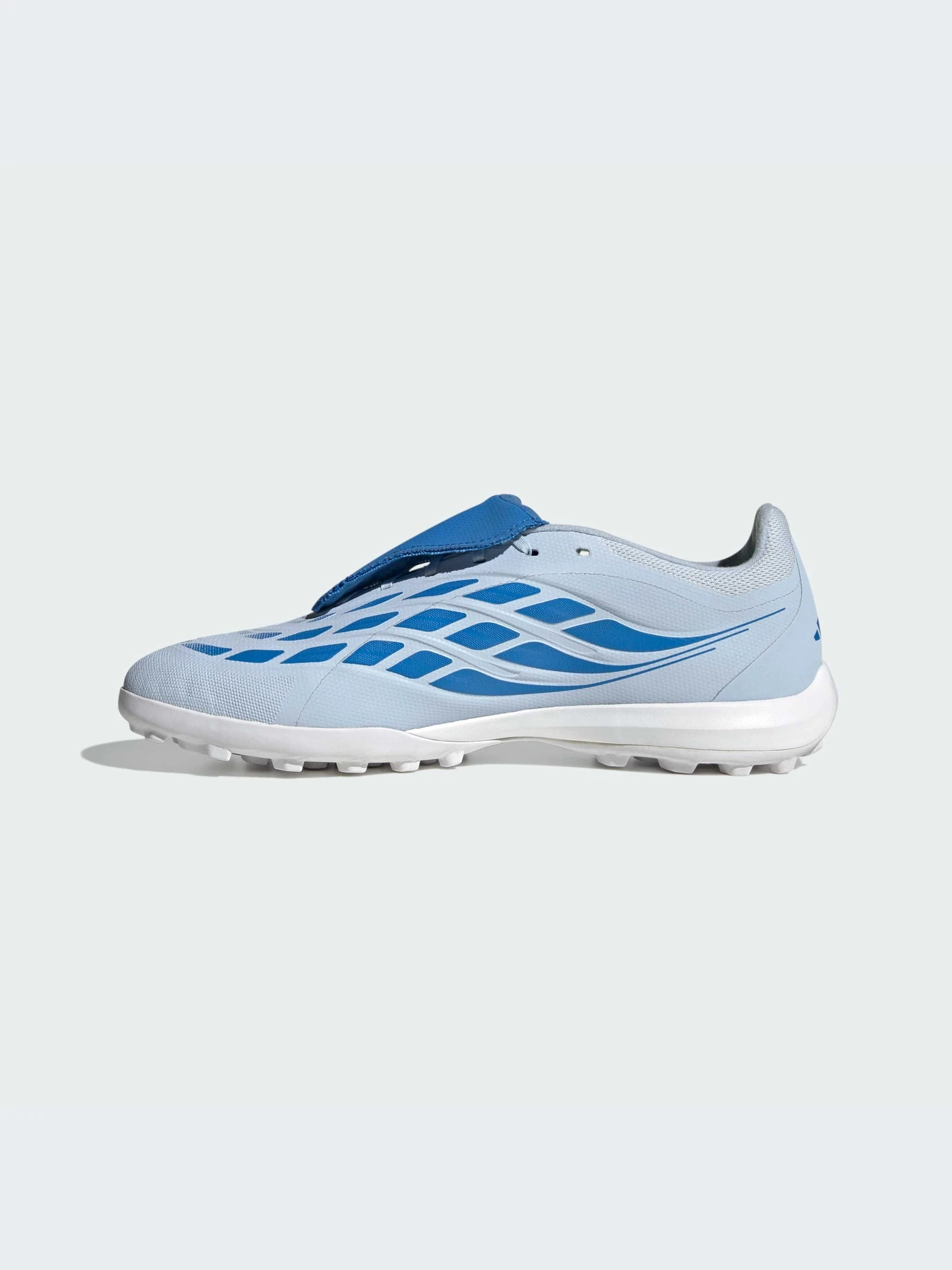 Кроссовки Adidas Predator модель JR7874-KZ Кроссовки Adidas Predator модель JR7874-KZ Фото