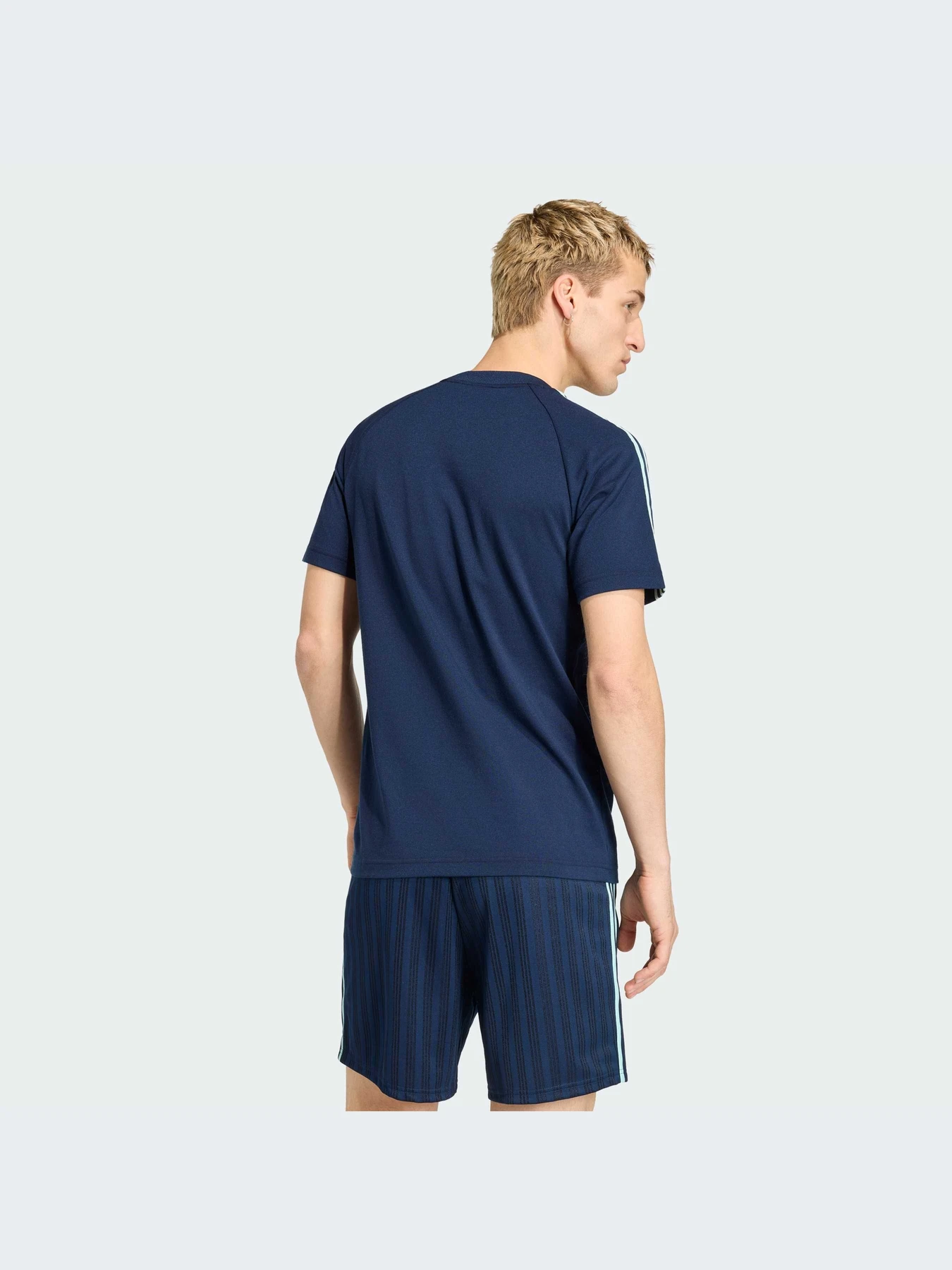 Футболки и поло Adidas модель JZ9342-KZ Футболки и поло Adidas модель JZ9342-KZ Фото