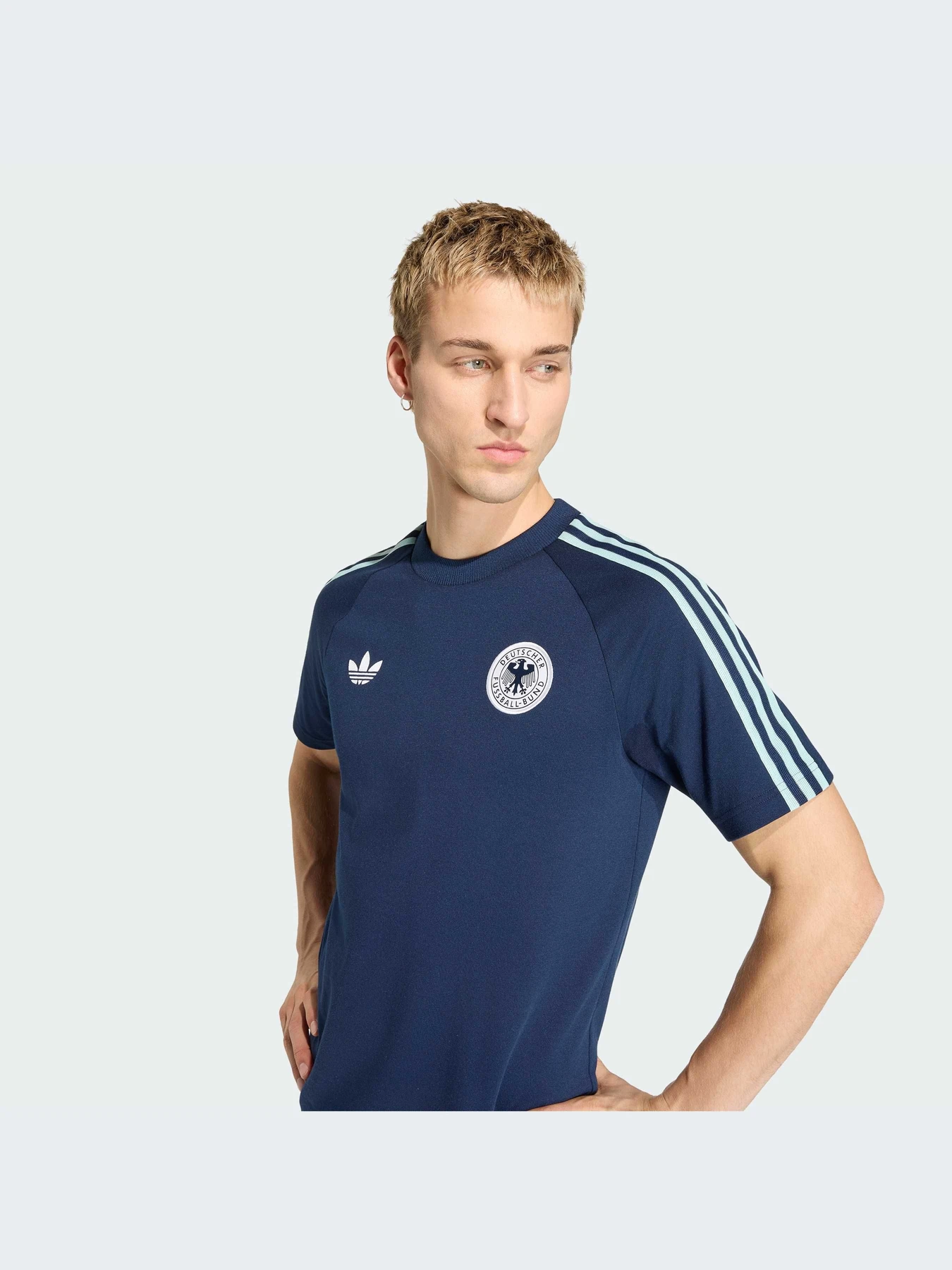 Футболки и поло Adidas модель JZ9342-KZ Футболки и поло Adidas модель JZ9342-KZ Фото